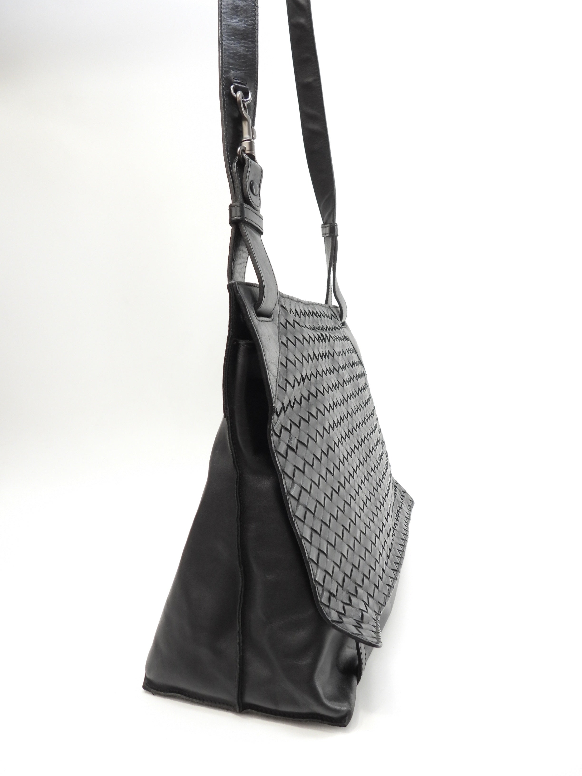 Bottega Veneta Borsa Messenger Intrecciato Pelle Nera Crossbody Uomo Bellissimo Articolo @ 242