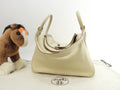 Hermès Lindy 30 in Clemence leather, color Parchemin, handbag with shoulder strap @□K 2