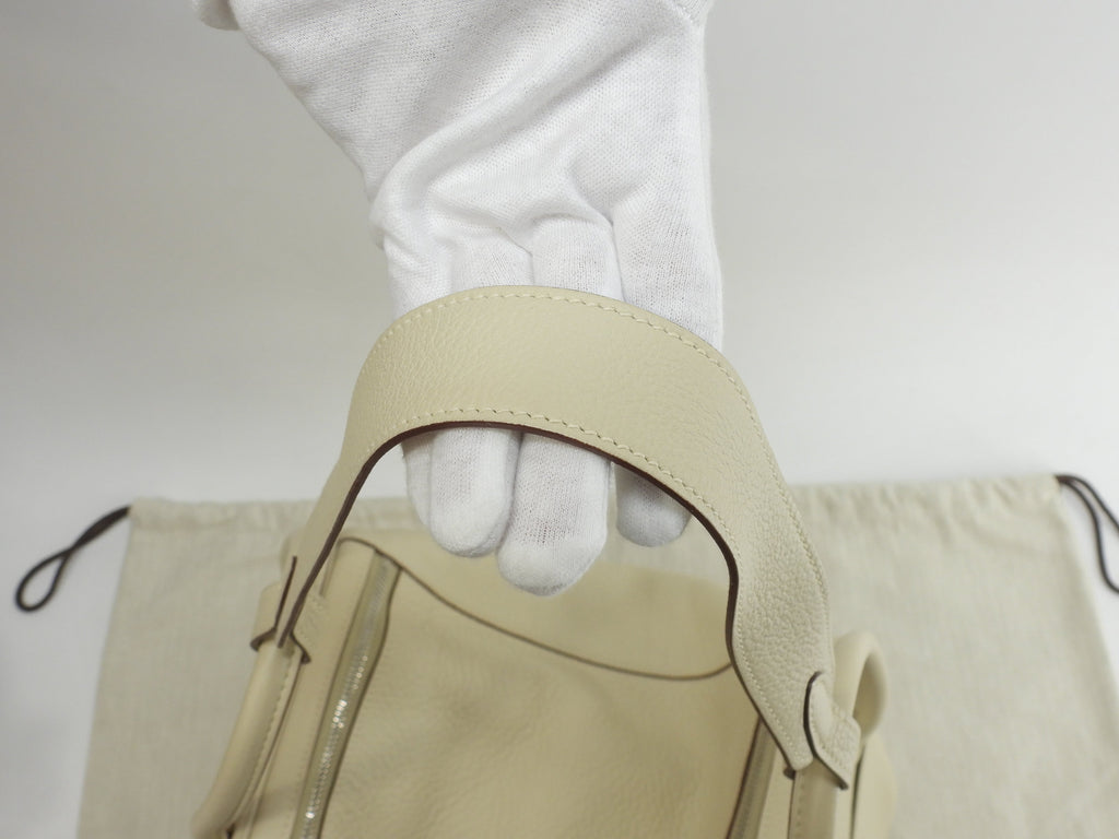 Hermès Lindy 30 in Clemence leather, color Parchemin, handbag with shoulder strap @□K 2