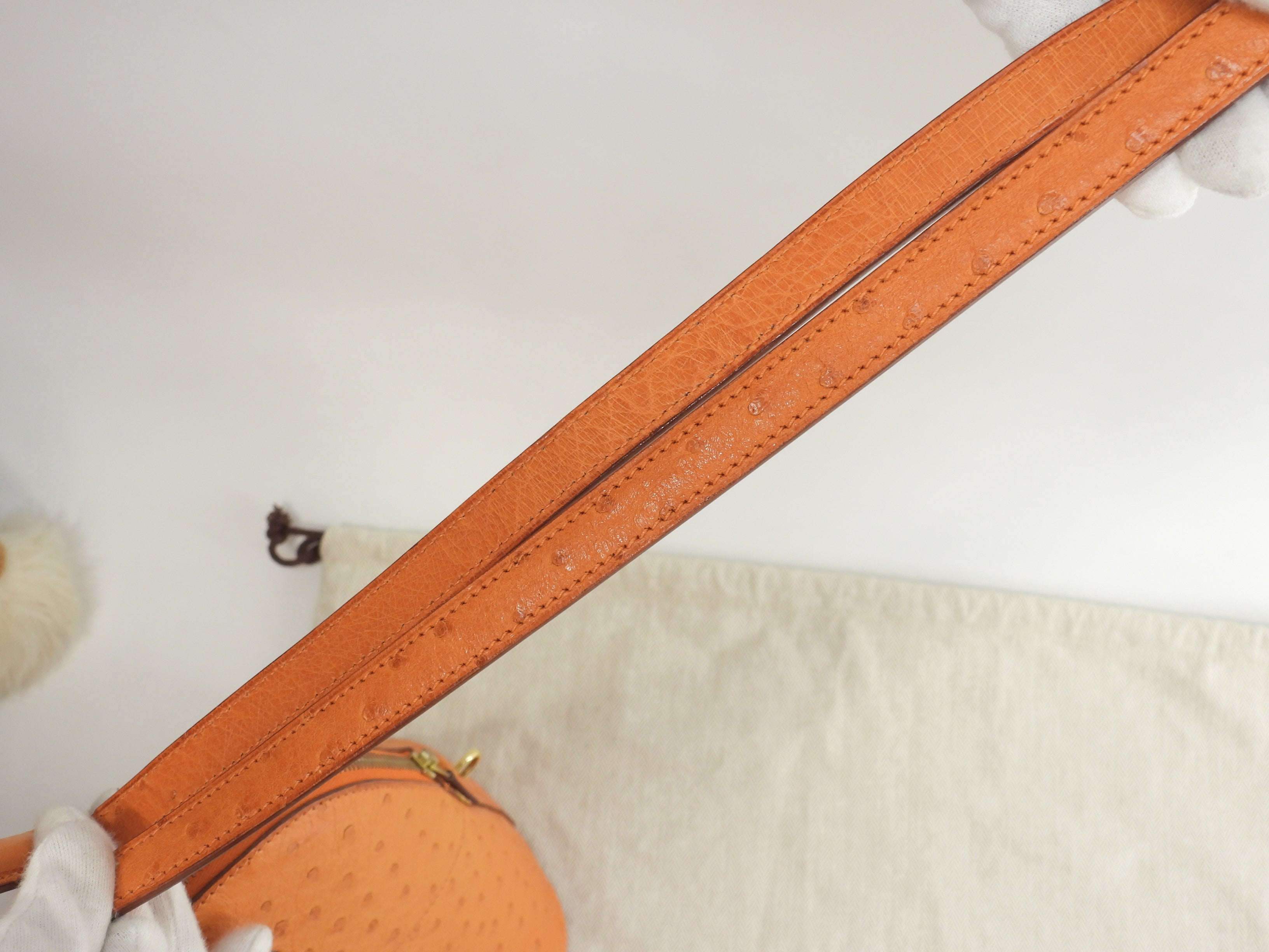 Hermes Bolide 31 Struzzo arancione metalleria oro con tracolla borsa a mano usato in condizioni eccellenti @□F