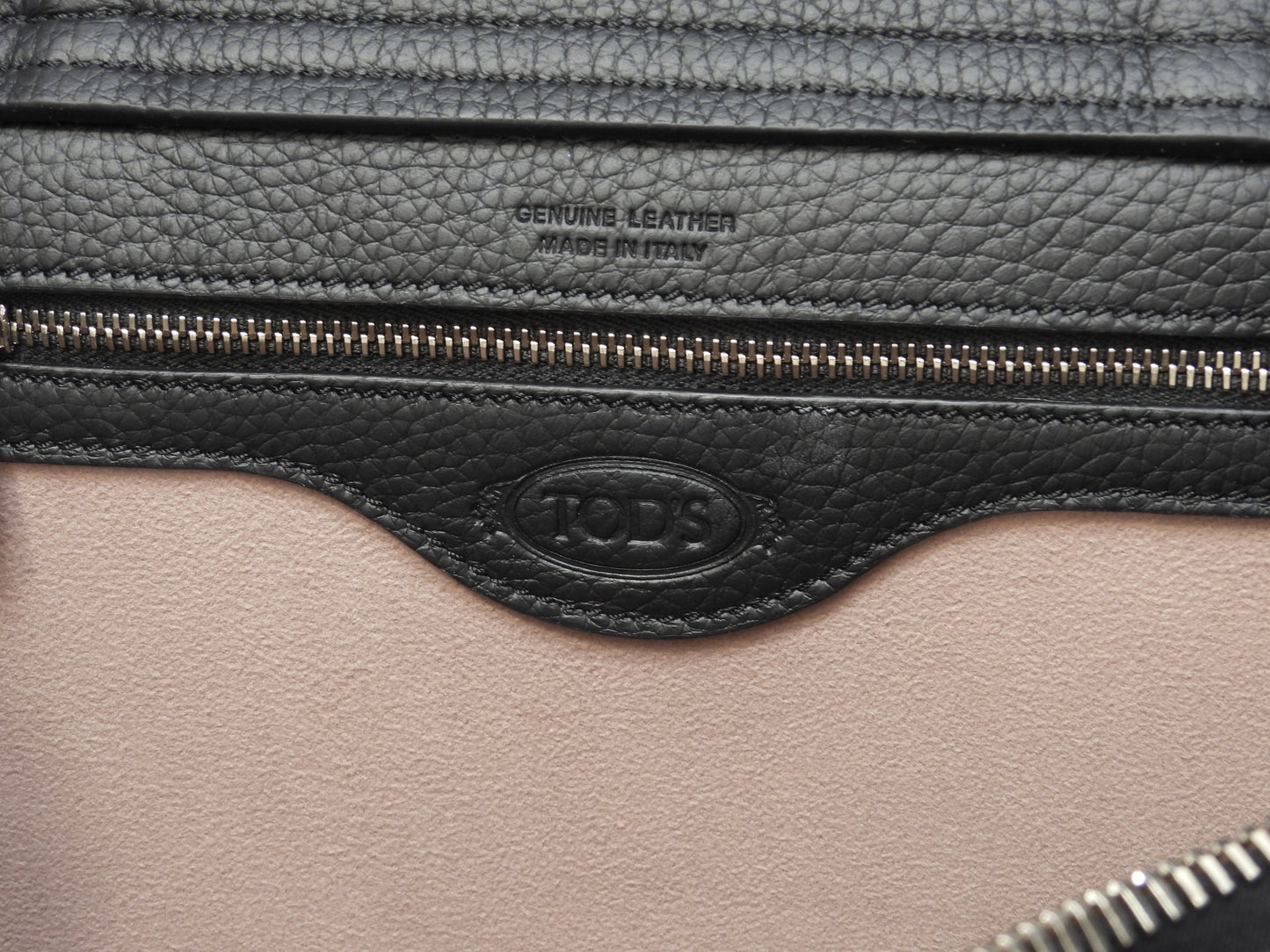 Tod's borsa a mano con tracolla Gommini Small in pelle nera, pochette, nuovo con etichette@2