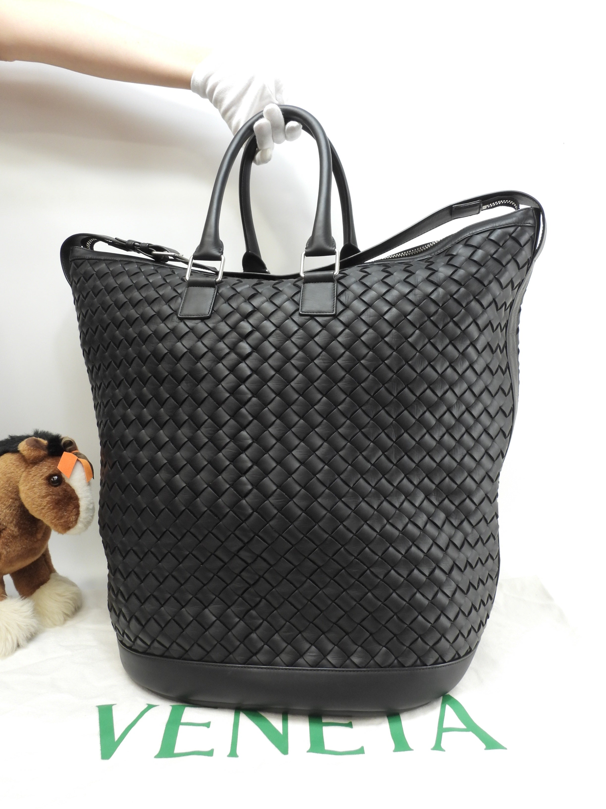 Bottega Veneta Borsa tote oversize con tracolla, motivo Intrecciato, in pelle nera, borsa a mano da uomo, in ottimo stato @IC 2