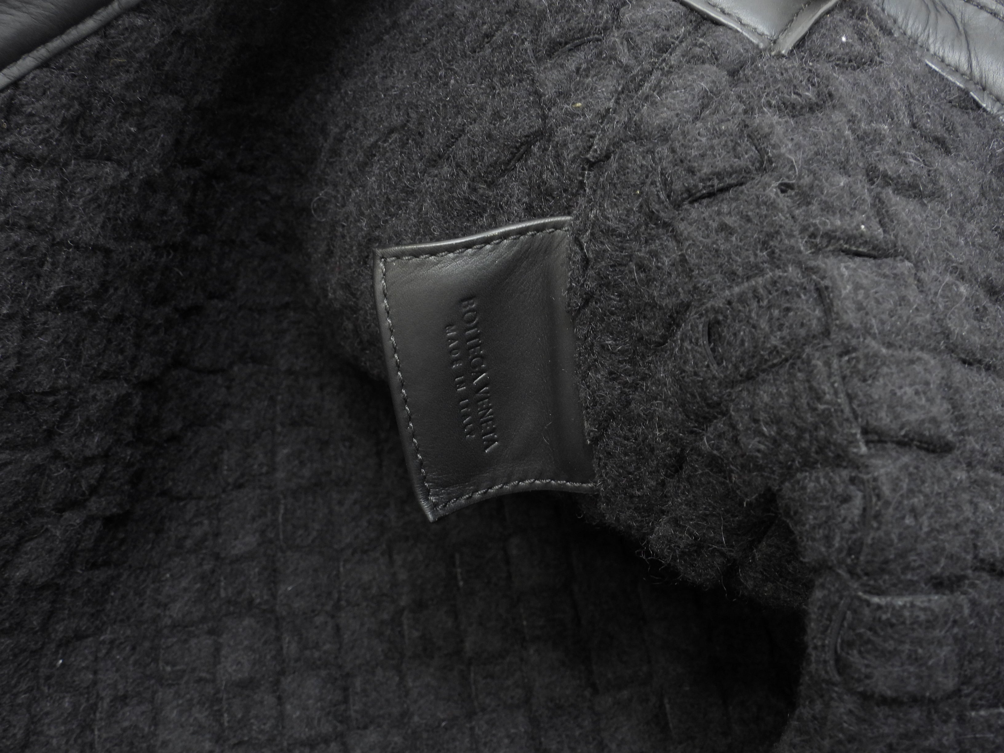 Bottega Veneta Borsa tote oversize con tracolla, motivo Intrecciato, in pelle nera, borsa a mano da uomo, in ottimo stato @IC 2