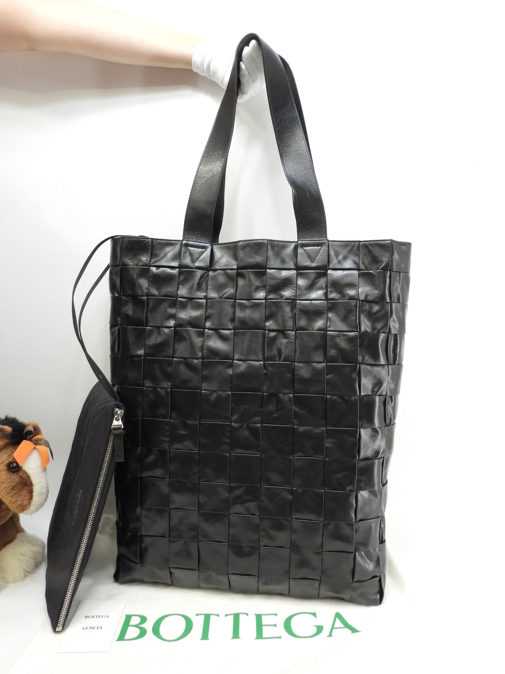Bottega Veneta Borsa tote da uomo grande Cassette in pelle nera Borsa a tracolla verticale Ottime condizioni@B09253579C