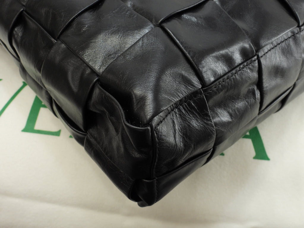 Bottega Veneta Borsa tote da uomo grande Cassette in pelle nera Borsa a tracolla verticale Ottime condizioni@B09253579C