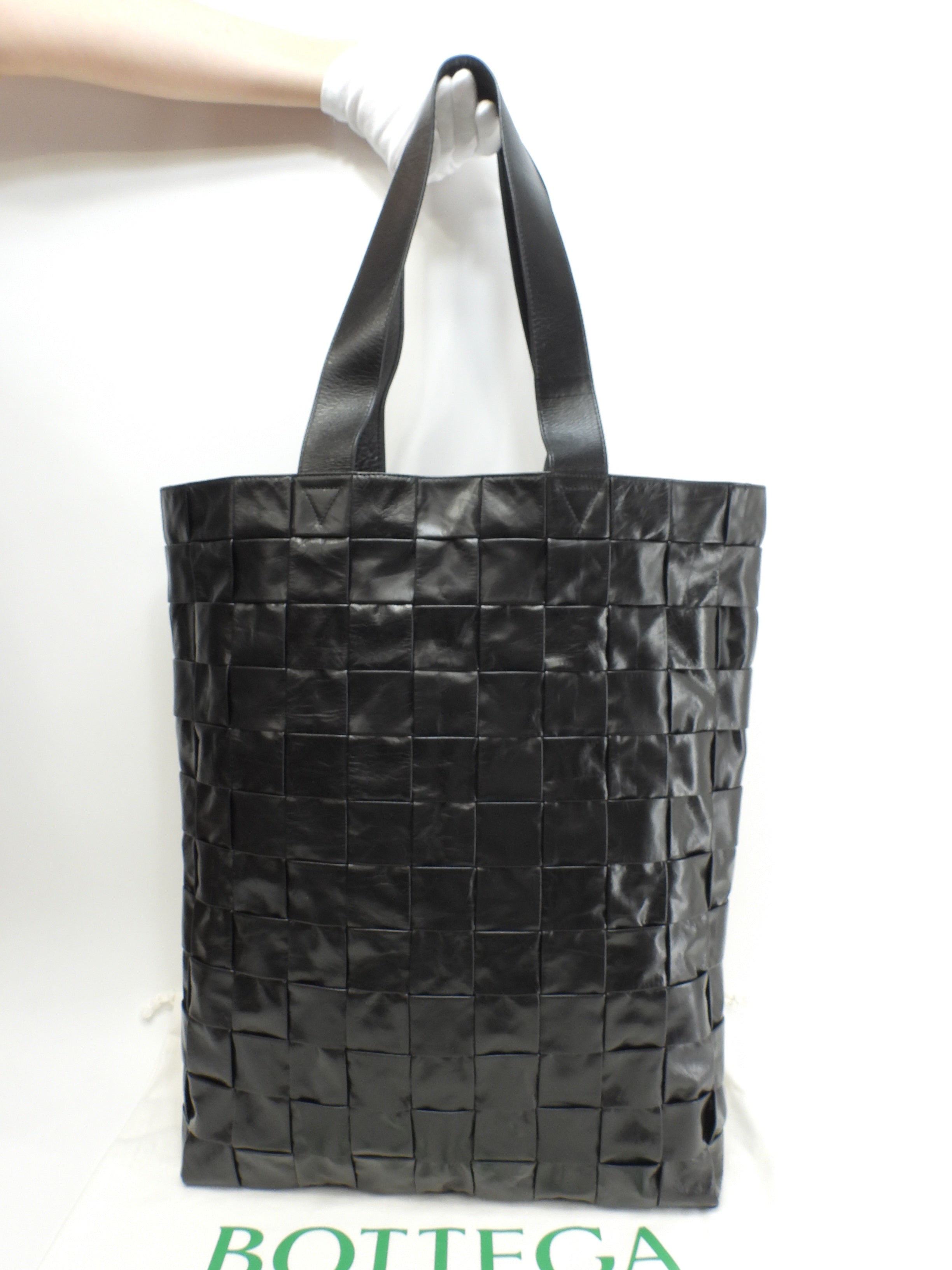 Bottega Veneta Borsa tote da uomo grande Cassette in pelle nera Borsa a tracolla verticale Ottime condizioni@B09253579C