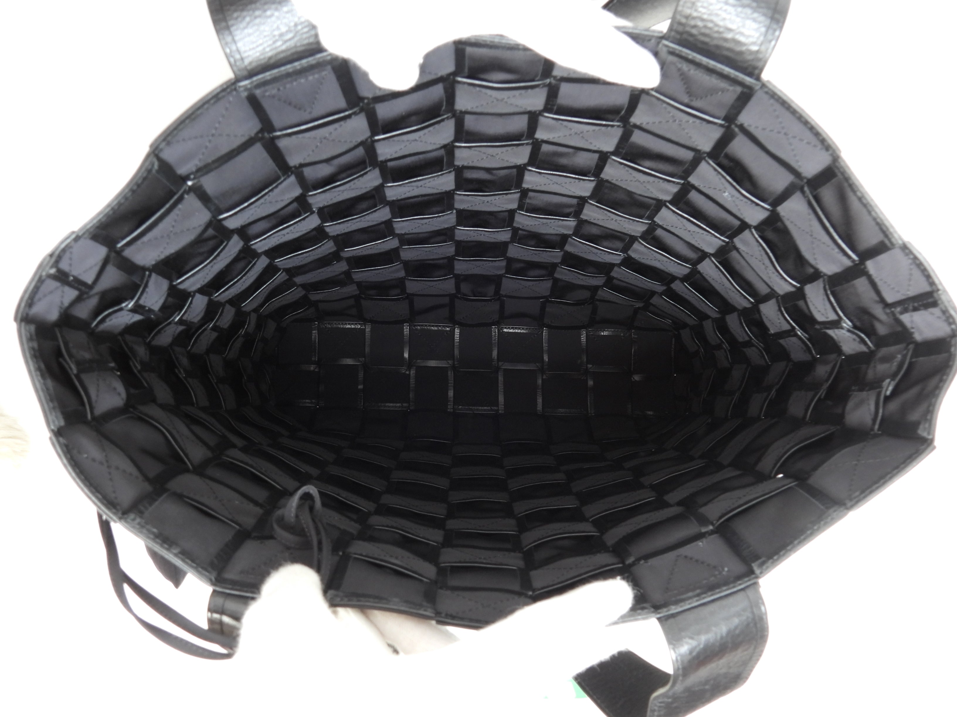 Bottega Veneta Borsa tote da uomo grande Cassette in pelle nera Borsa a tracolla verticale Ottime condizioni@B09253579C