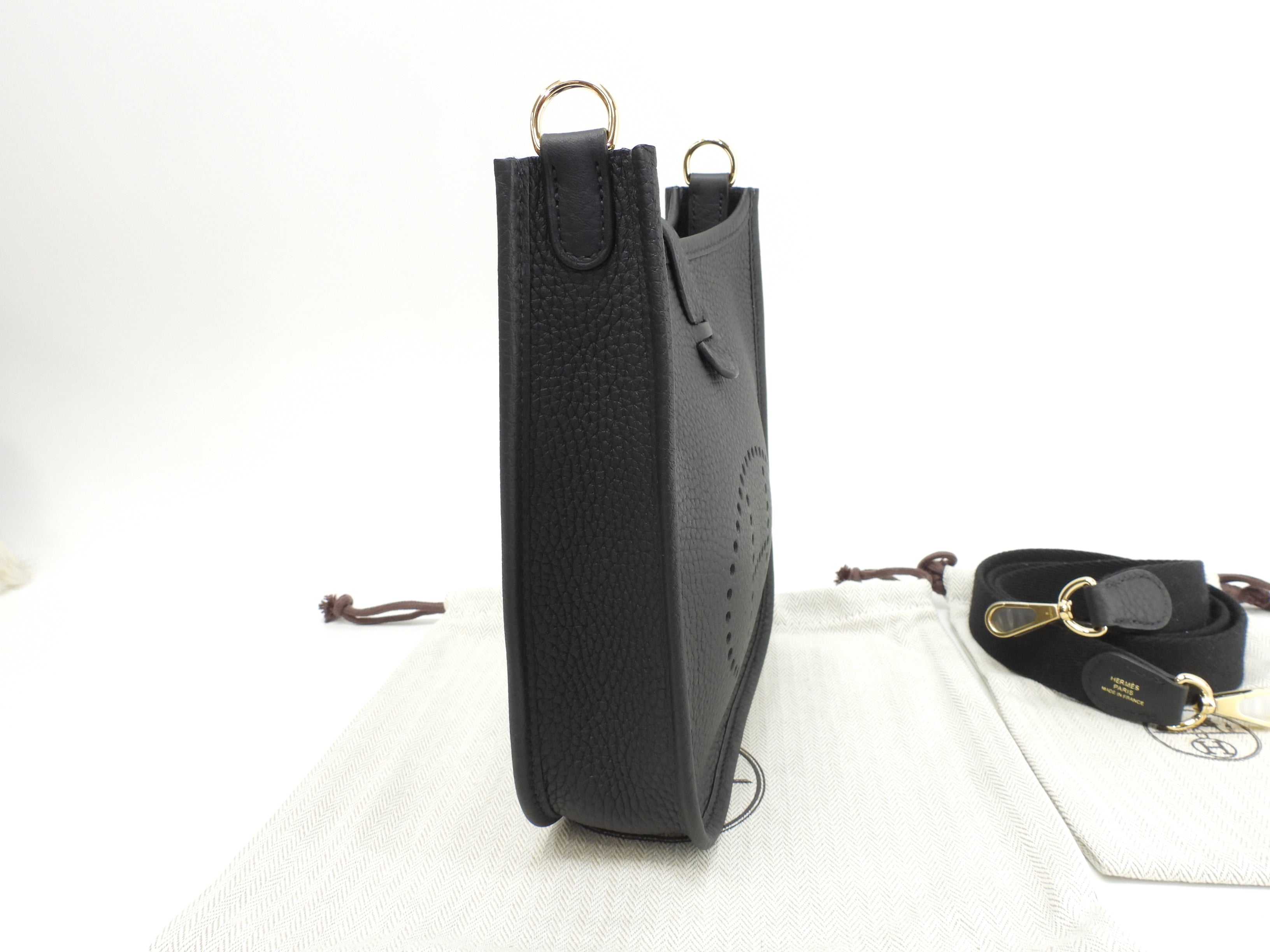 エルメス エヴリンTPM トリヨンクレマンス 黒 ポシェットバッグ ゴールド金具 新品@K