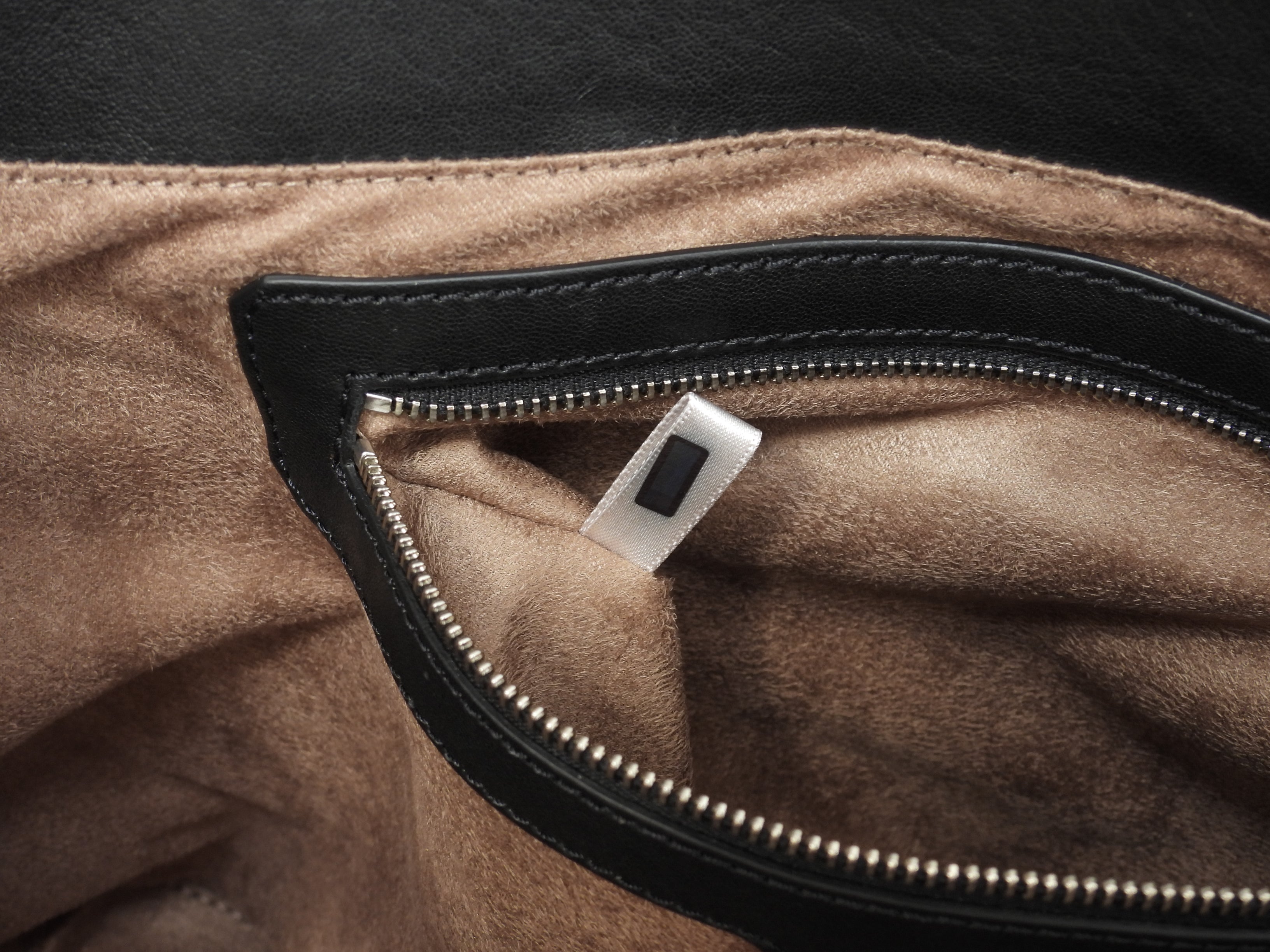 Jimmy Choo Sofia M borsa tote/a tracolla in pelle nera con borchie a stella argentate @WX4TQ6