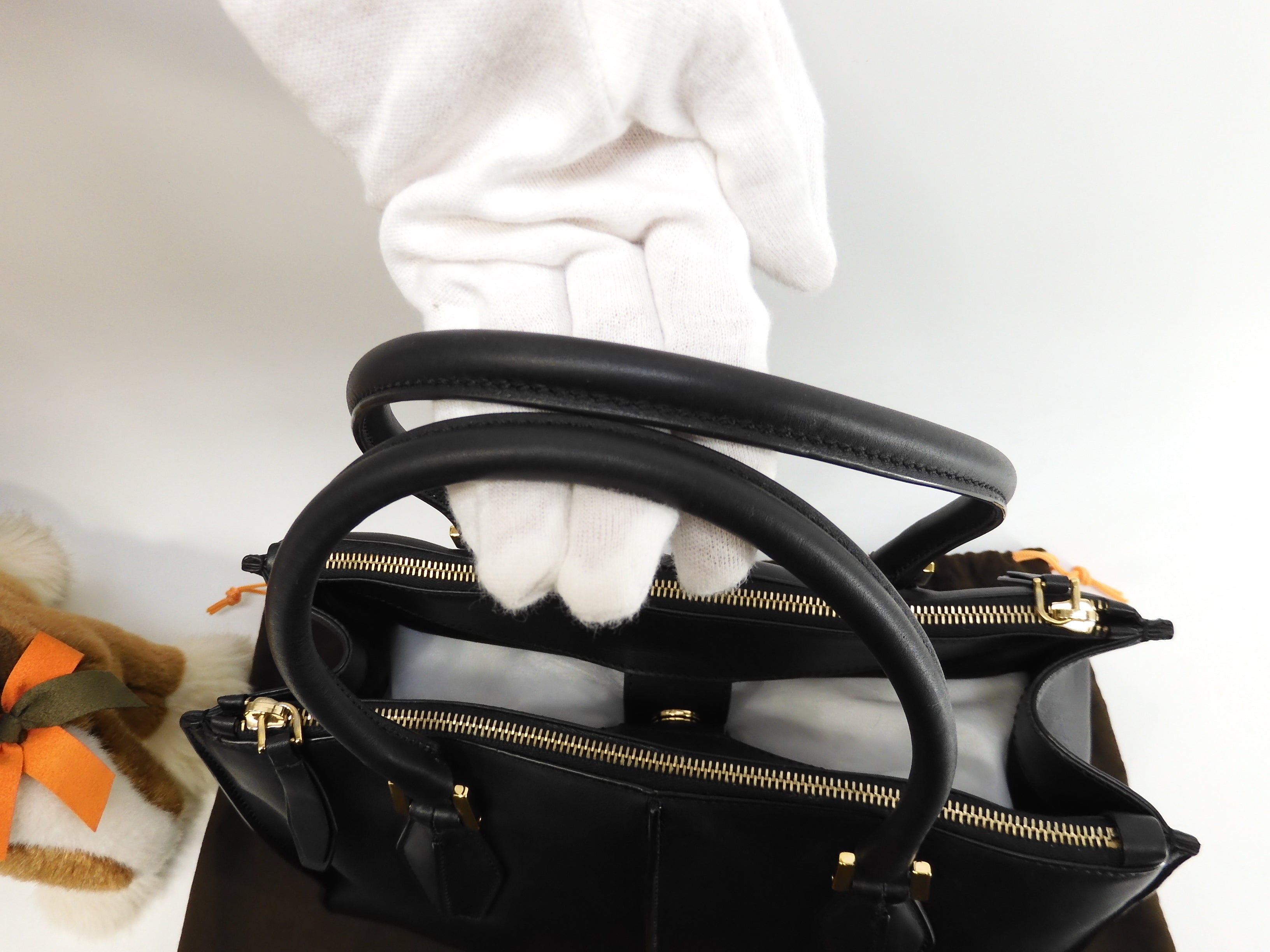 Tod's borsa tote in pelle liscia nera, a mano, ottime condizioni @LP31