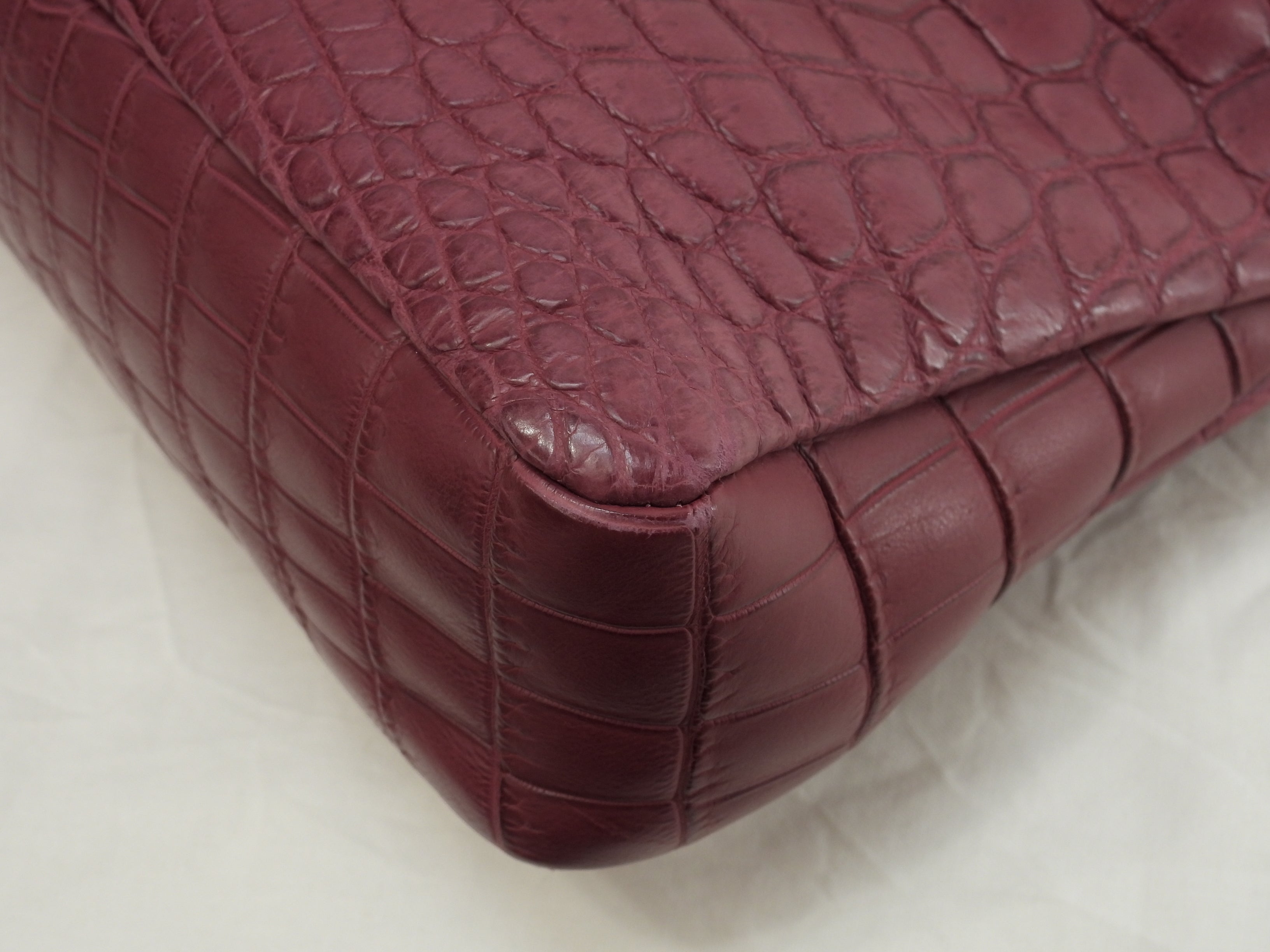 Balenciaga The First, borsa a mano in pelle di coccodrillo bordeaux, con tracolla, condizioni eccellenti@ 1