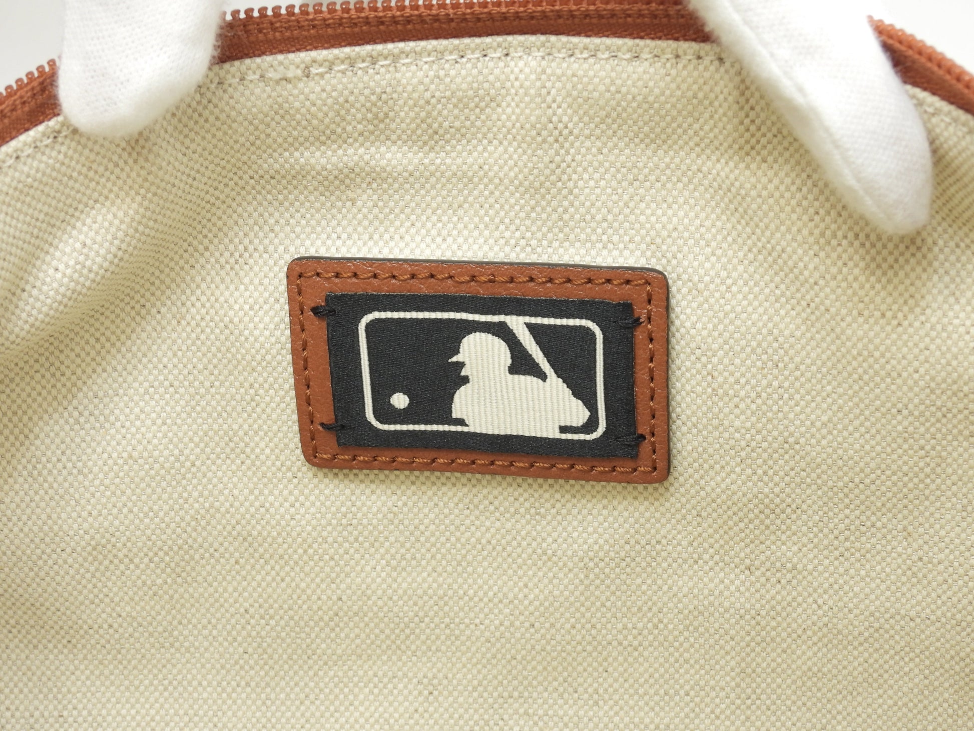 グッチ バックパックボディバッグ ロサンゼルス GGスプリーム茶 MLBコラボ 2way 極美品@ 1