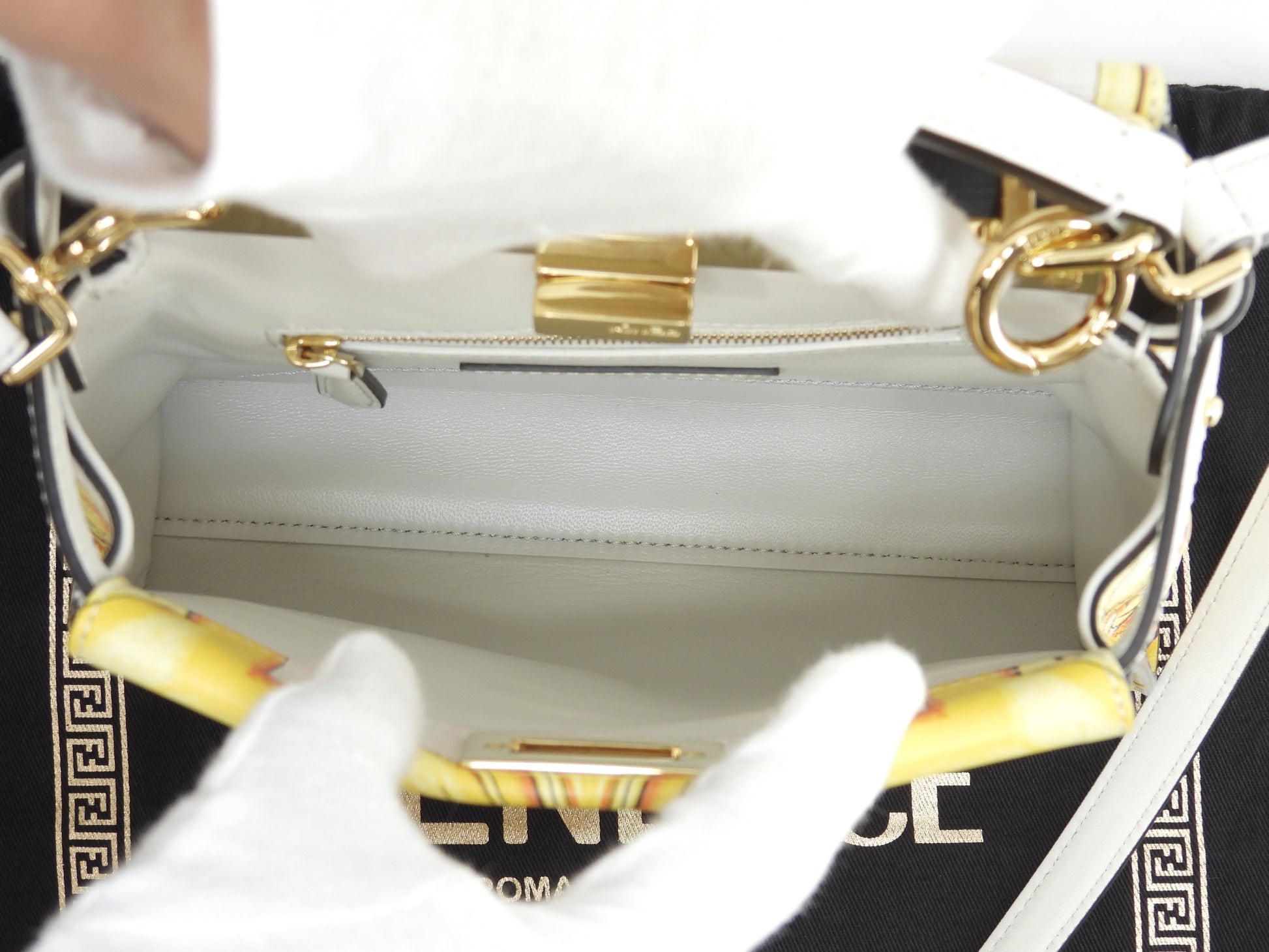 Fendi x Versace Peekaboo Mini borsa a mano in pelle bianca e gialla pochette Fendace mai usata @ 1