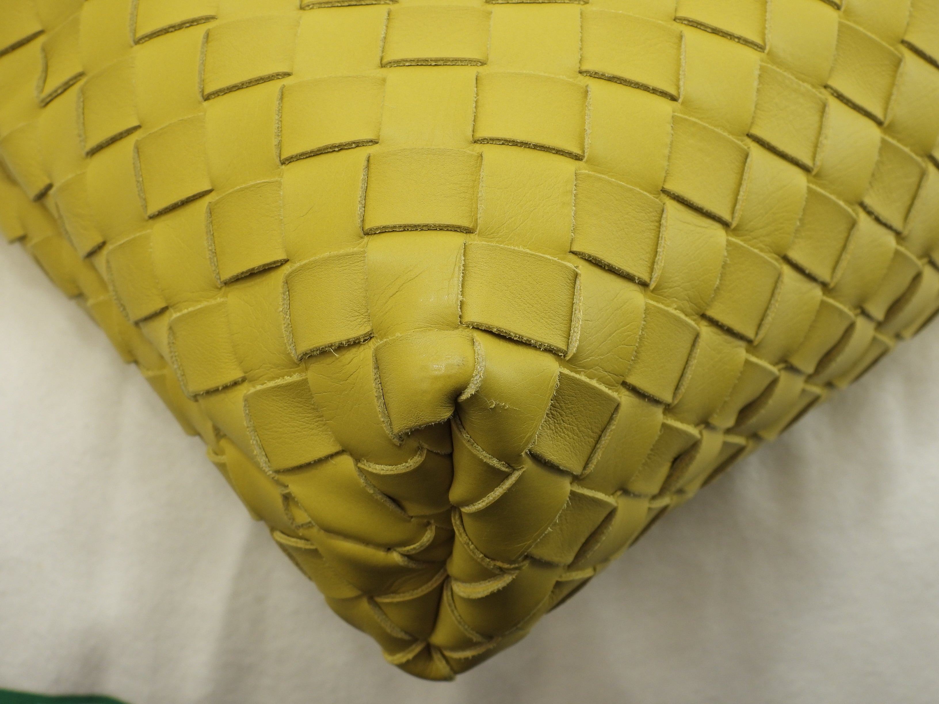 Bottega Veneta Borsa tote da uomo, grande, intrecciata, in pelle gialla, borsa a mano, come nuova@P01620124Z