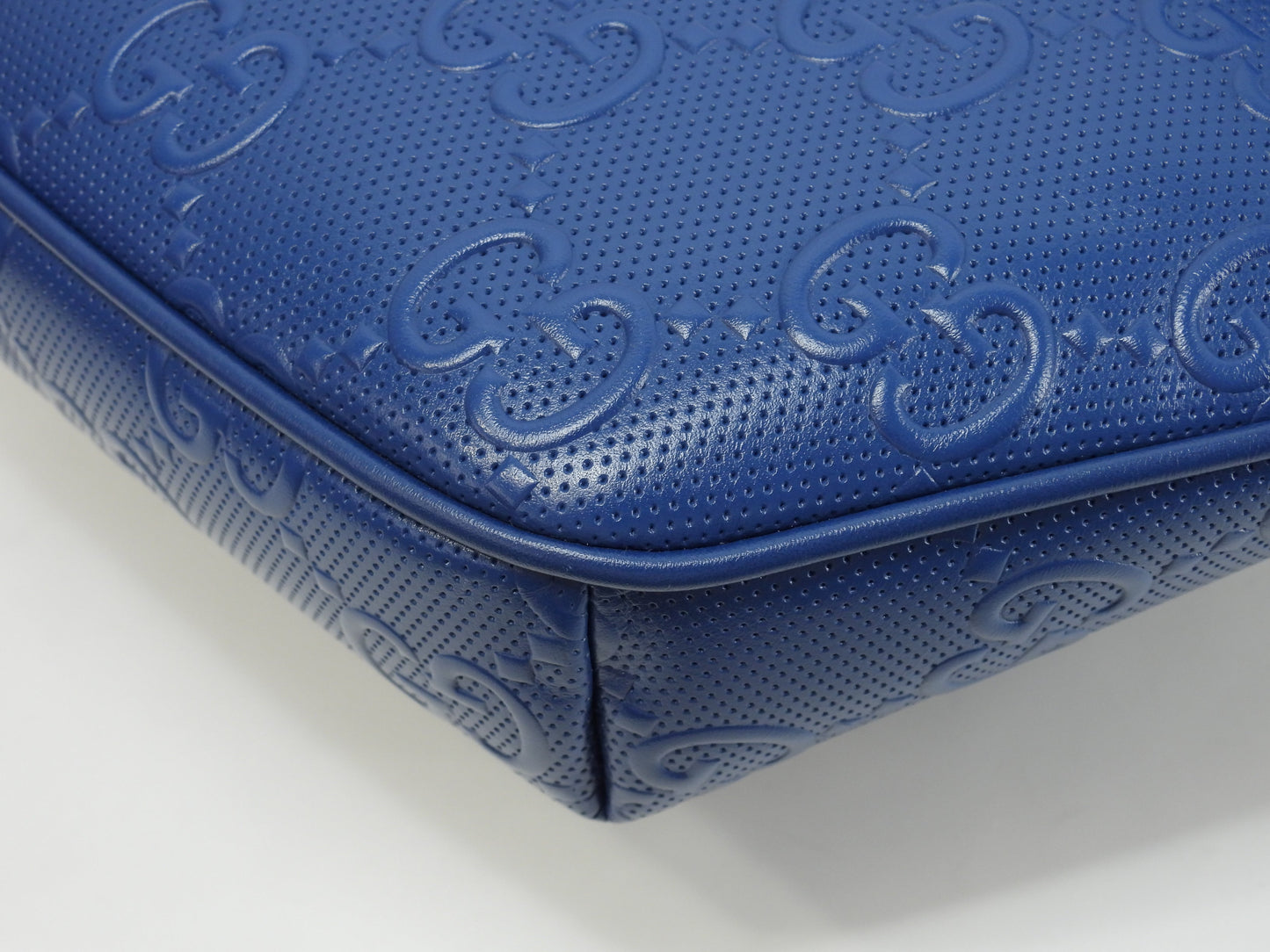 Gucci marsupio grande in pelle martellata con monogramma GG blu, borsa a tracolla/cintura, pari al nuovo @ 1