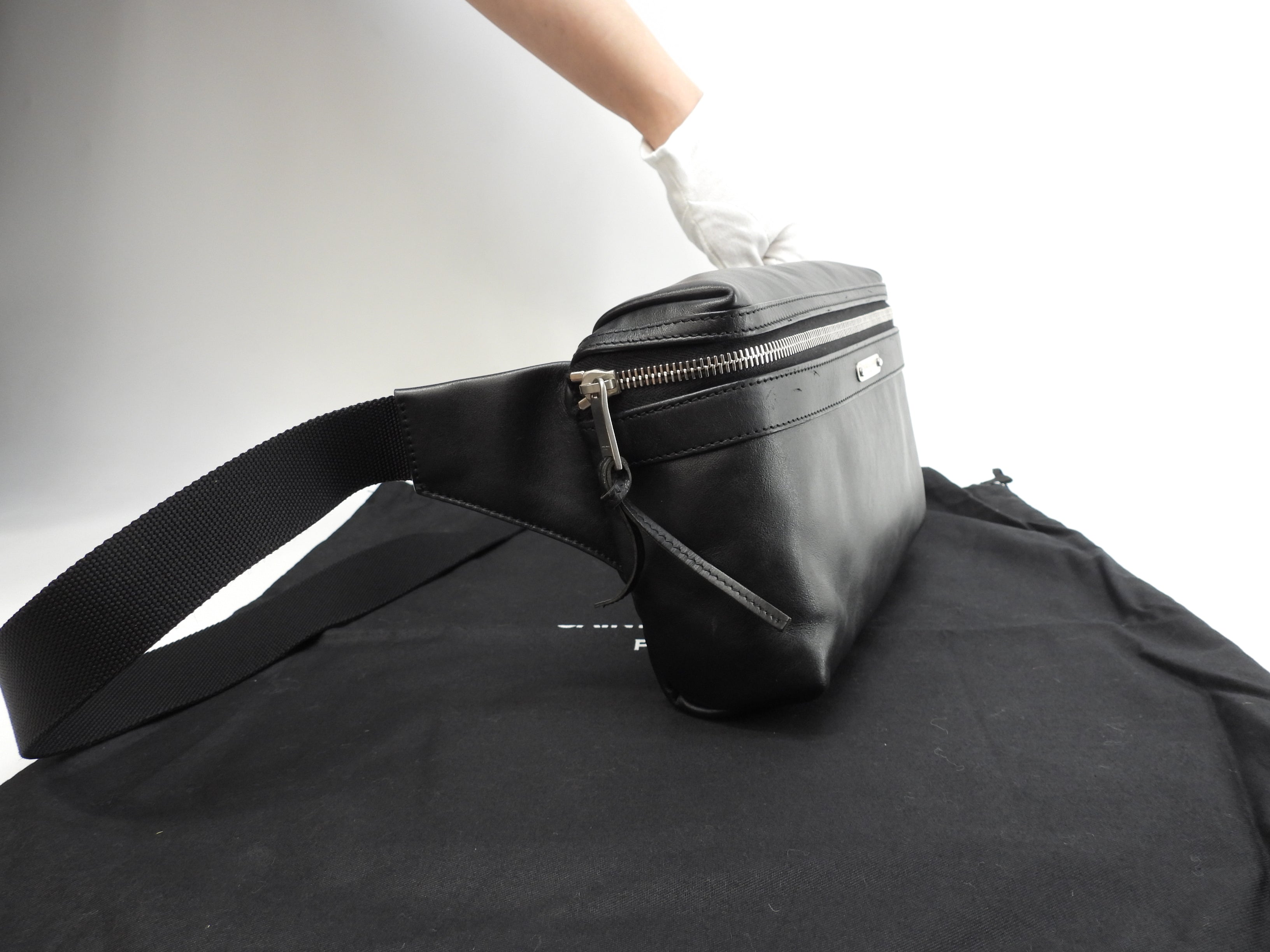 Saint Laurent marsupio City in pelle nera, tracolla, borsa a spalla, ottime condizioni @3