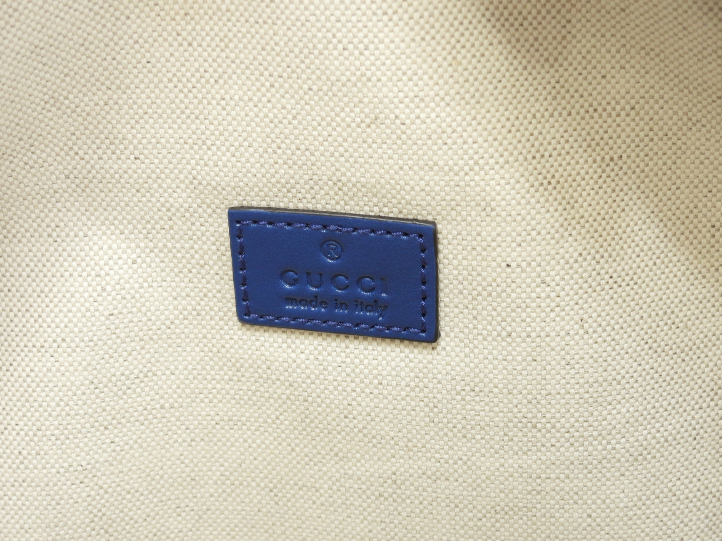 Gucci marsupio grande in pelle martellata con monogramma GG blu, borsa a tracolla/cintura, pari al nuovo @ 1