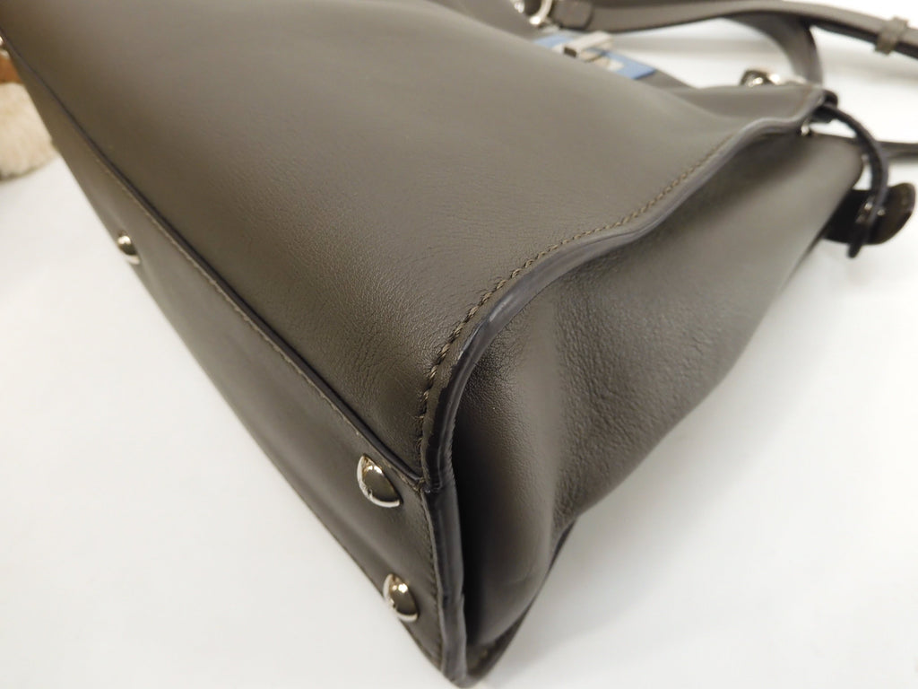 Fendi Peekaboo Regular in pelle grigia con tracolla, condizioni eccellenti @ 4