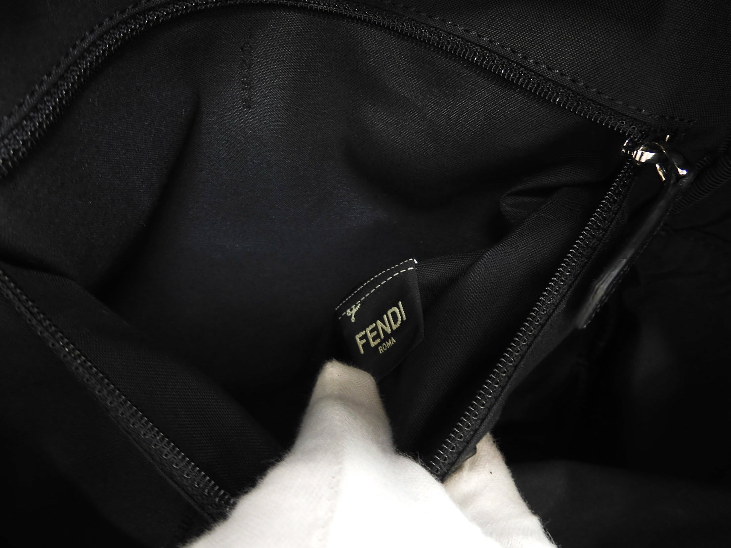 Fendi Zaino Piccolo Bag Bugs Mostro Nero Borsa a ZAINO @ 17