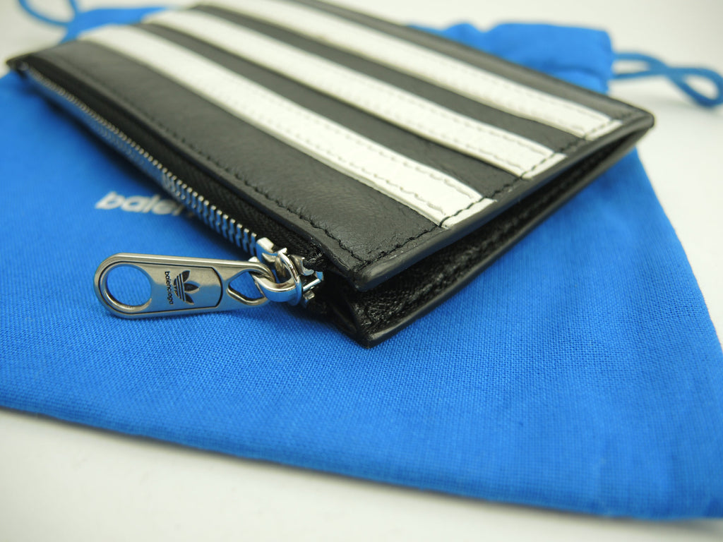 Balenciaga x Adidas Portamonete con scomparti per carte in pelle nero e bianco, nuovo di zecca@1