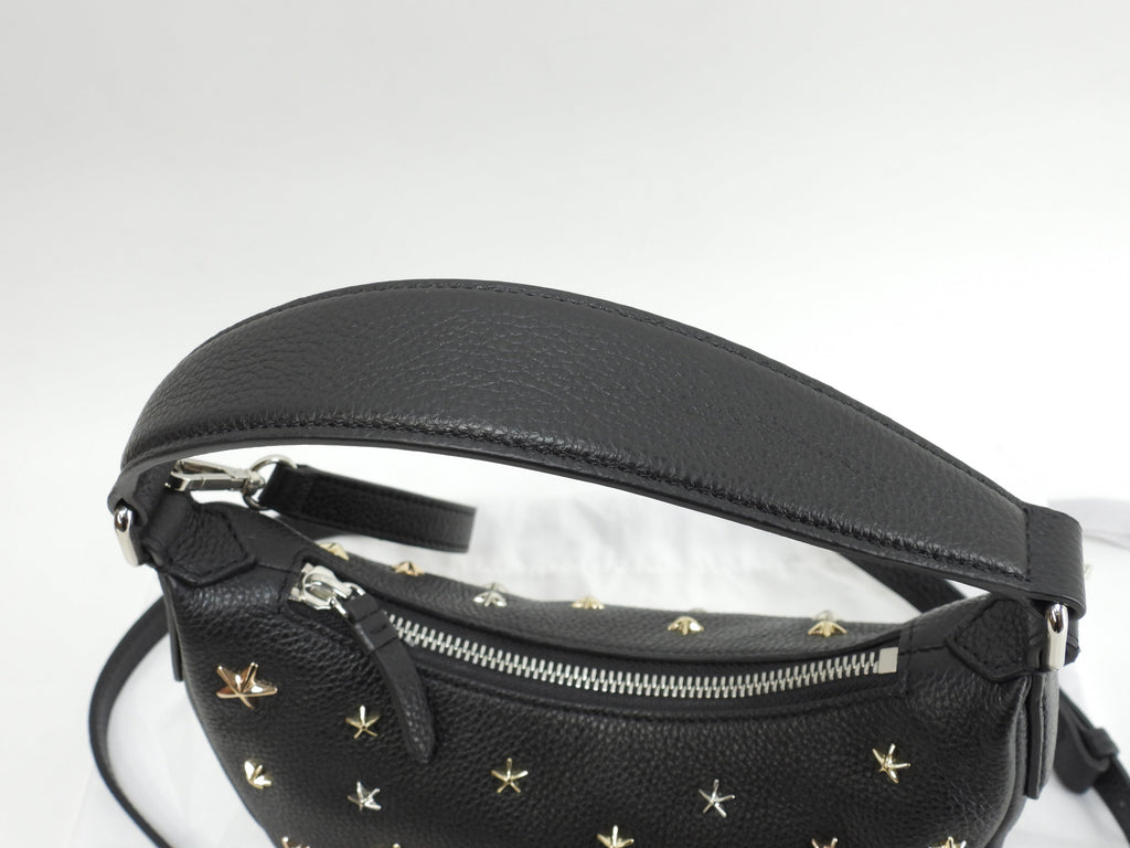 Jimmy Choo Sky - Borsa a mano mini in pelle nera con borchie a stella, mai usata @NDM0YR