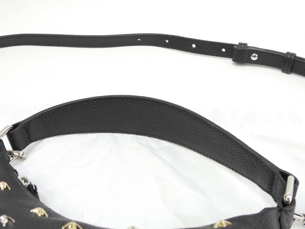Jimmy Choo Sky - Borsa a mano mini in pelle nera con borchie a stella, mai usata @NDM0YR