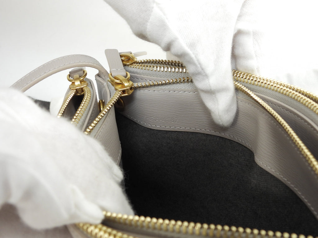 Celine Trio Large Pochette in pelle goffrata grigio chiaro, borsa a tracolla @S-GA-4187