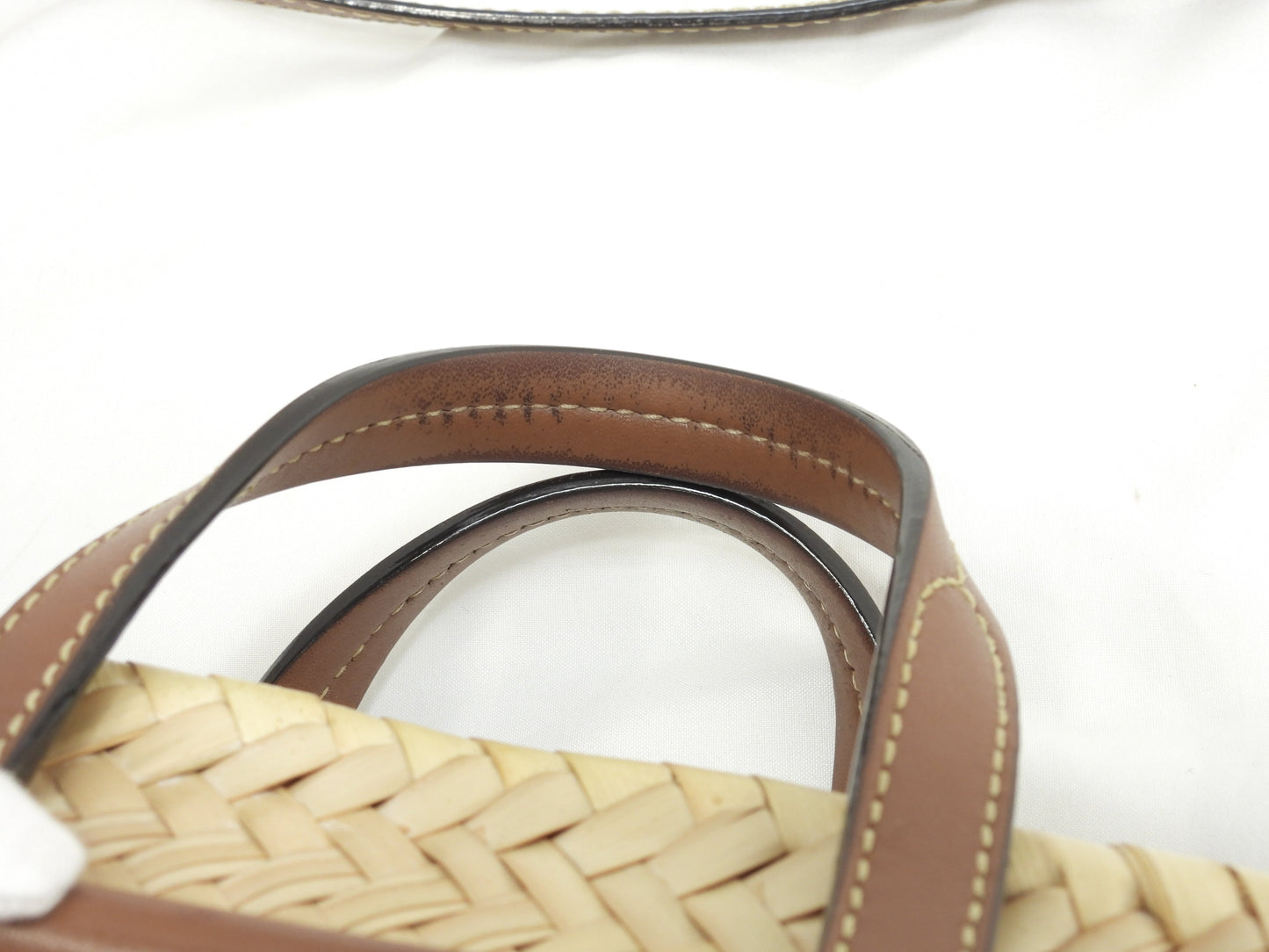Borsa tote Jimmy Choo MAREESY con logo, rafia naturale/tan, borsa di paglia piccola @TWWHPT