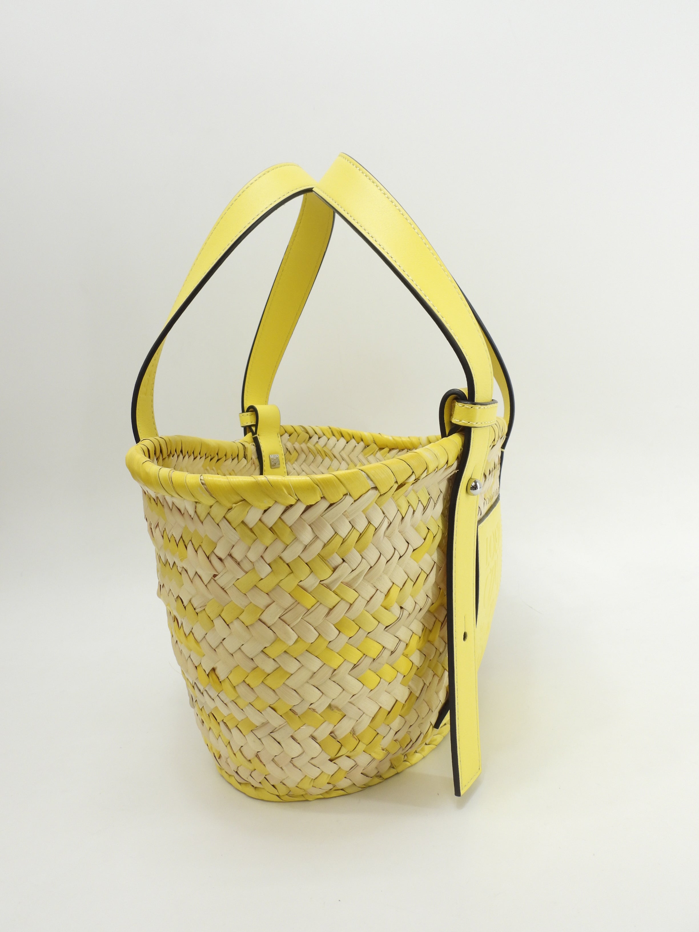 Loewe Basket Small Borsa di paglia in pelle gialla naturale, mai usata @412208