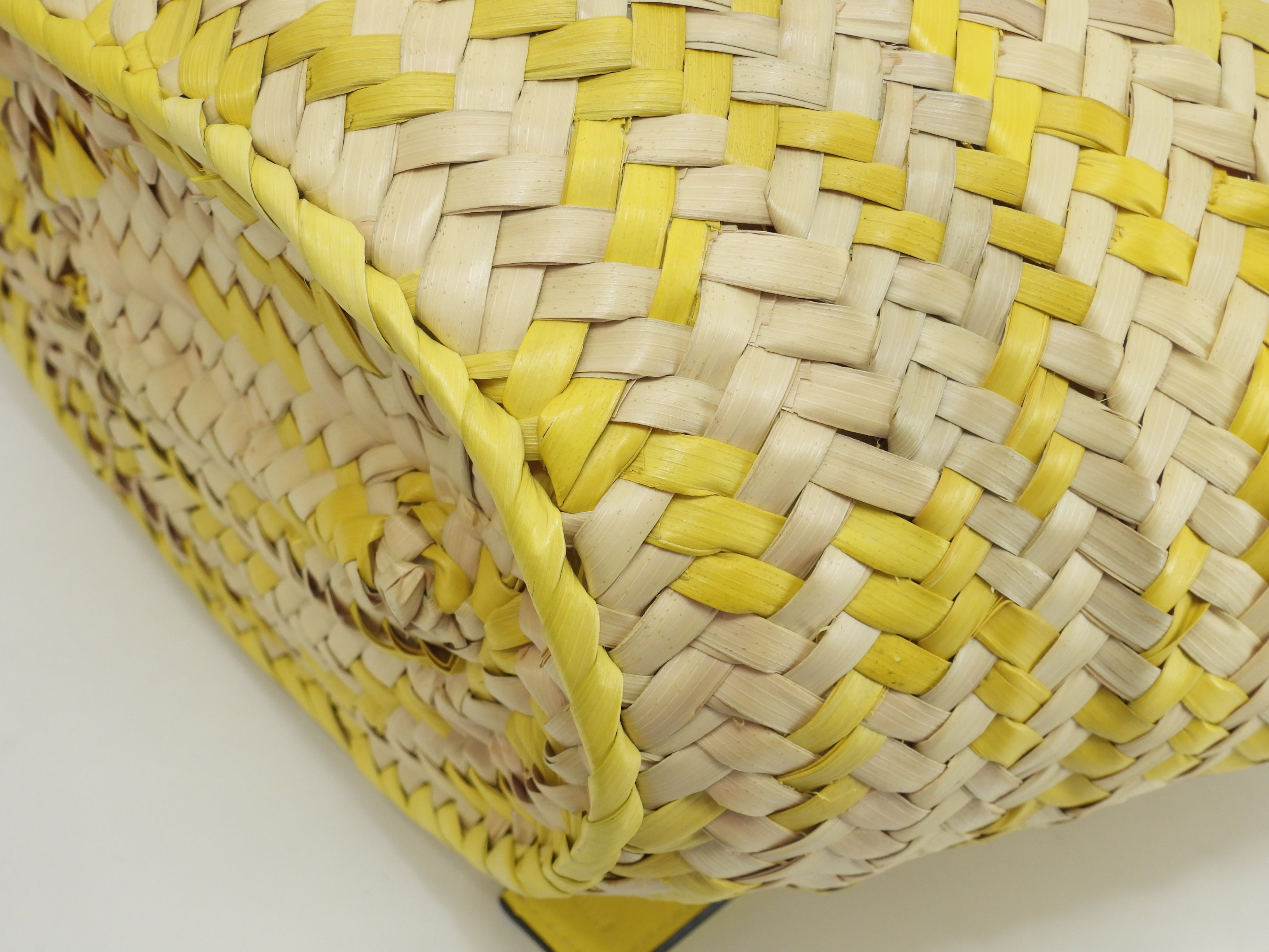 Loewe Basket Small Borsa di paglia in pelle gialla naturale, mai usata @412208
