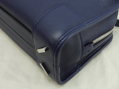 Loewe Amazona 23 in pelle blu, hardware color argento, pochette e mini borsa con tracolla staccabile, ottime condizioni @471510