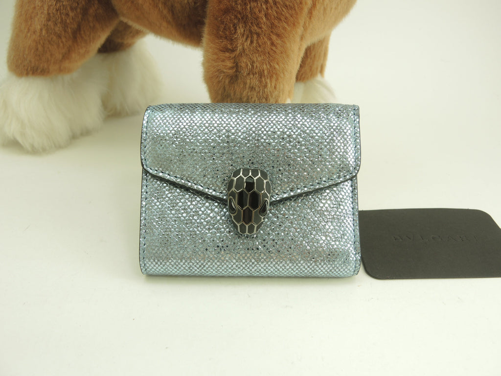 Bvlgari, portafoglio a tre ante Serpenti, pelle goffrata azzurra, mini portafoglio, nuovo con etichette@ 9