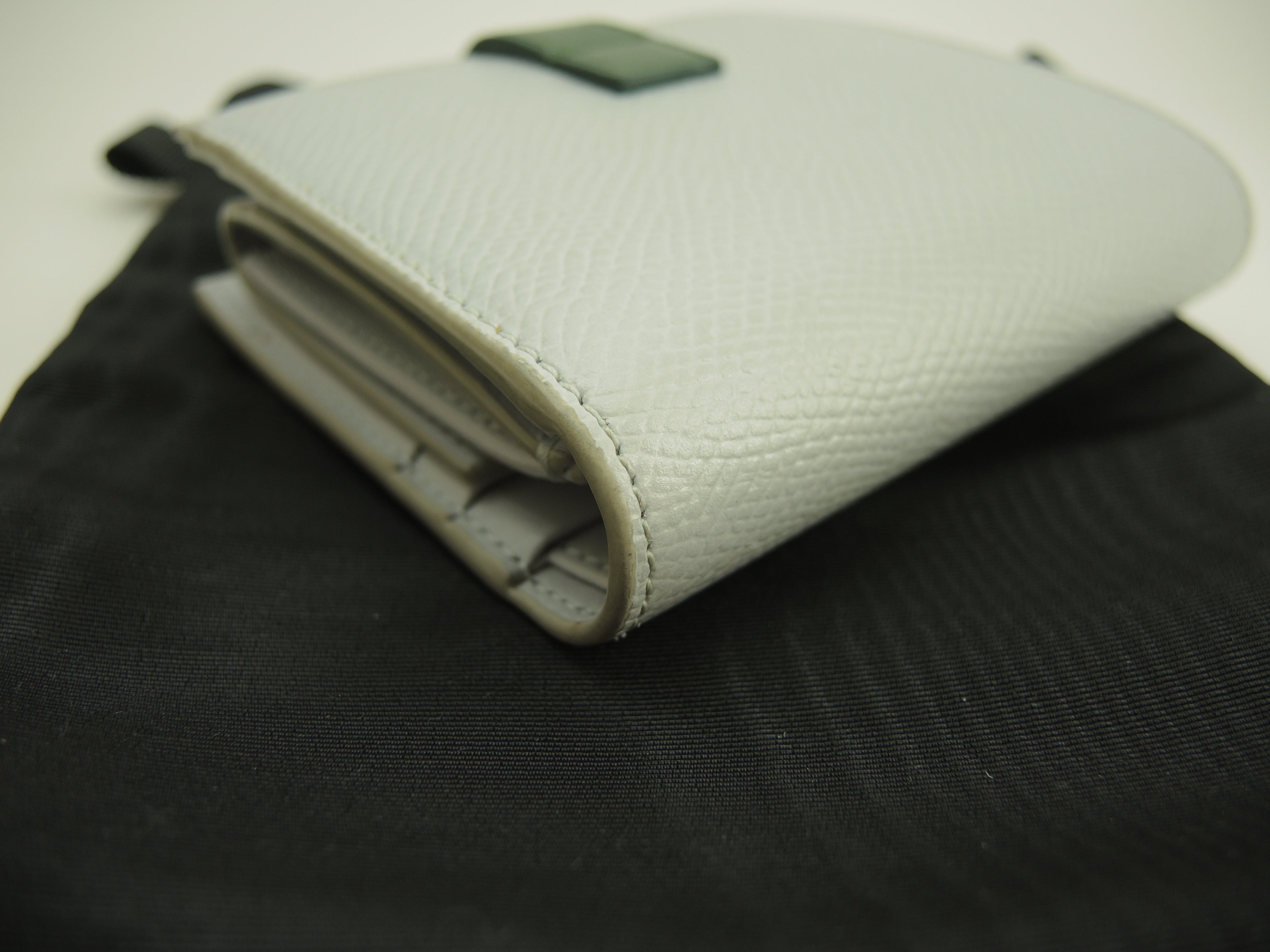 Celine Small Strap Wallet Essential in pelle azzurro/verde, portafoglio a due ante @W-9P-2271