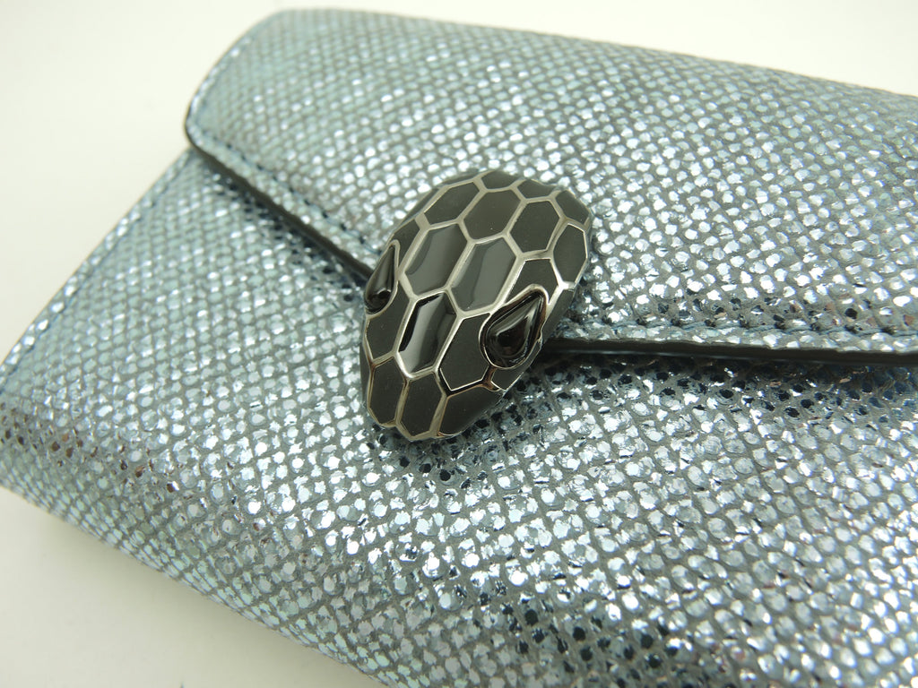 Bvlgari, portafoglio a tre ante Serpenti, pelle goffrata azzurra, mini portafoglio, nuovo con etichette@ 9