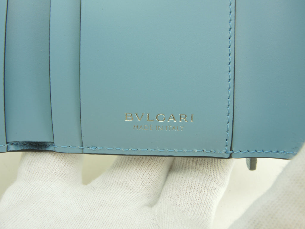 Bvlgari, portafoglio a tre ante Serpenti, pelle goffrata azzurra, mini portafoglio, nuovo con etichette@ 9