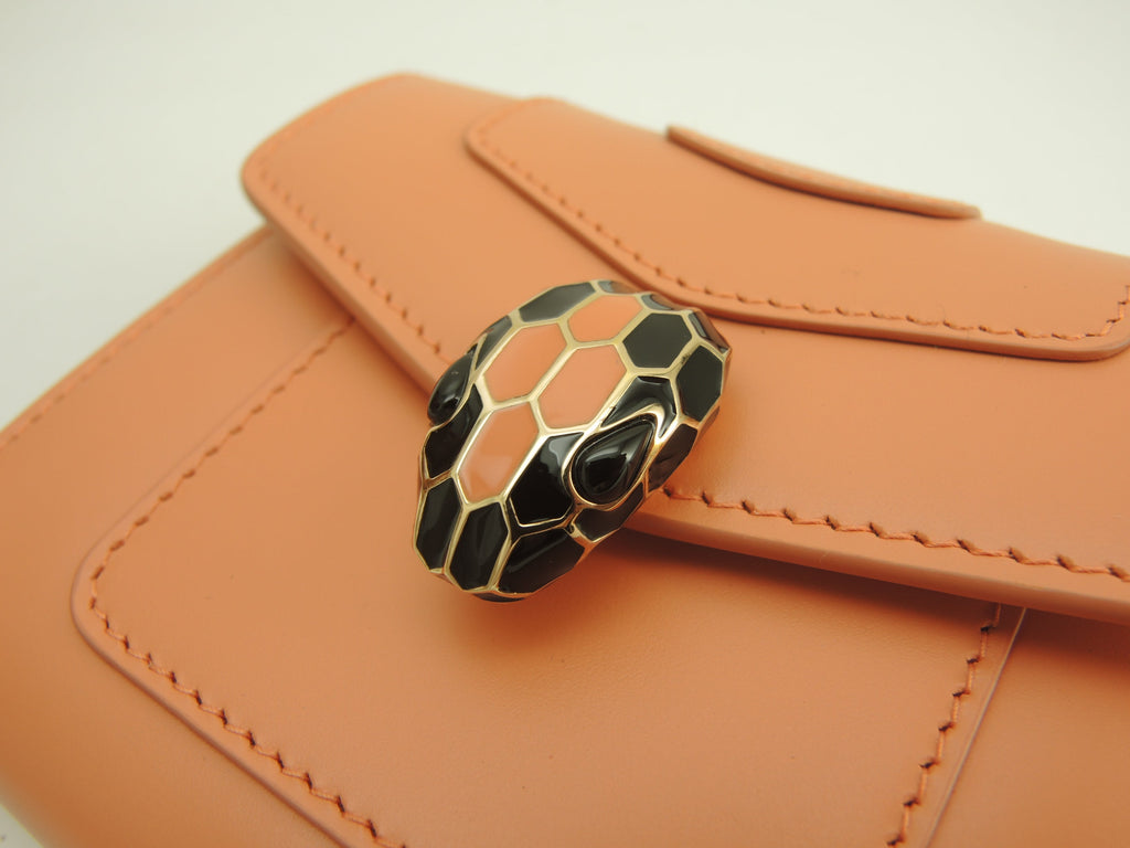 BVLGARI Portafoglio a tre ante Serpenti in pelle/rosa salmone Forever Small Wallet Inutilizzato@ 11
