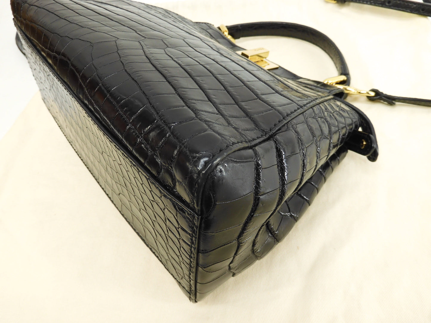 Fendi Mini Peekaboo, coccodrillo nero, borsa a tracolla con cinghia, pochette @ 79