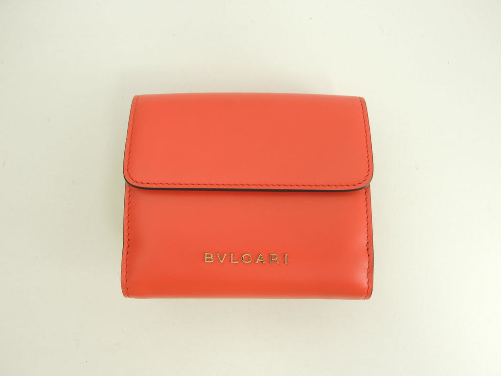 BVLGARI Portafoglio tri-fold con gancio a pressione Serpenti in pelle rossa Forever Small Wallet Inutilizzato @ 12