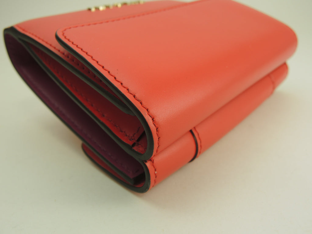 BVLGARI Portafoglio tri-fold con gancio a pressione Serpenti in pelle rossa Forever Small Wallet Inutilizzato @ 12