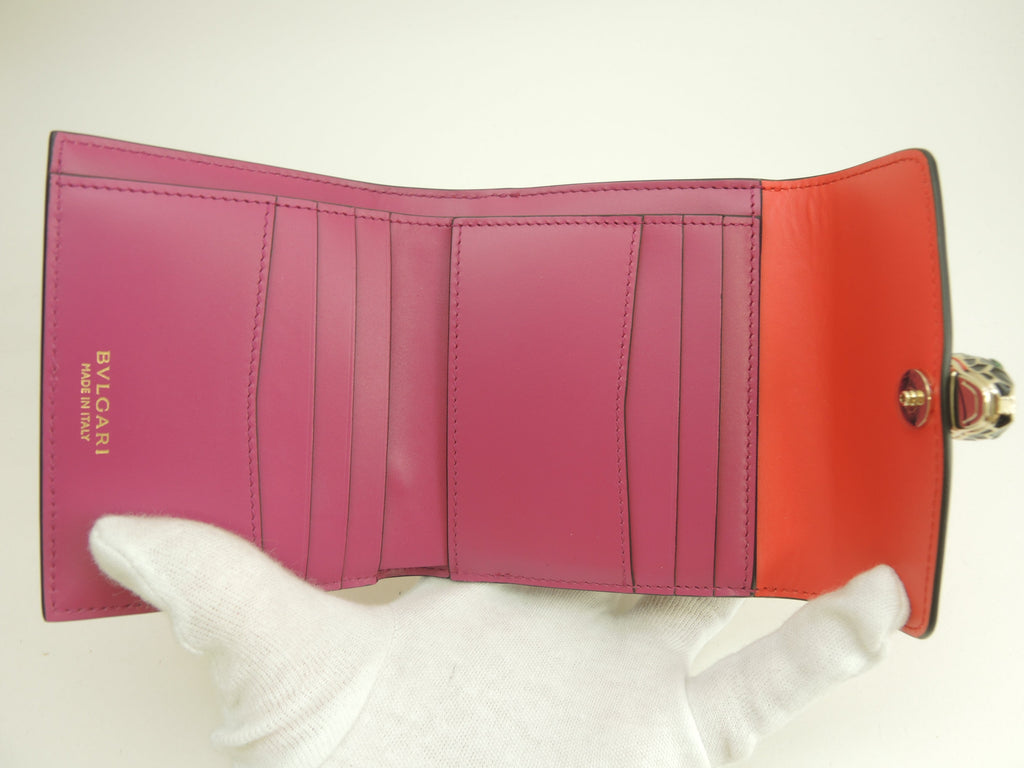 BVLGARI Portafoglio tri-fold con gancio a pressione Serpenti in pelle rossa Forever Small Wallet Inutilizzato @ 12