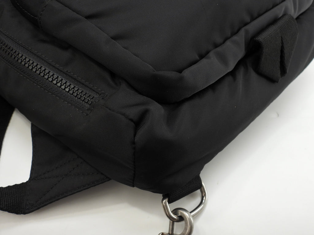Givenchy Zaino in nylon nero, rosso e blu, zaino a tracolla @ZEA0198