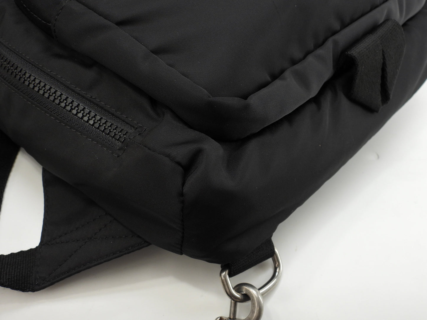 Givenchy Zaino in nylon nero, rosso e blu, zaino a tracolla @ZEA0198