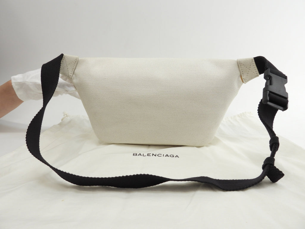 Balenciaga Marsupio Everyday in denim di cotone bianco, borsa a tracolla, marsupio @ 33