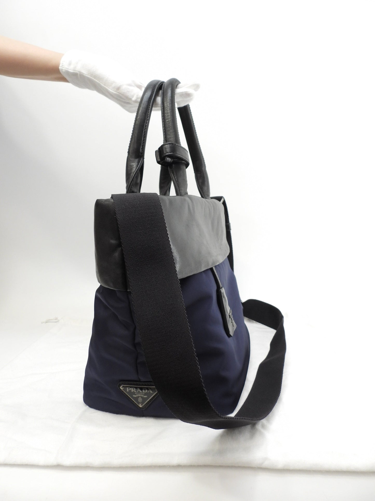 Borsa a mano Prada in nylon/pelle, blu scuro/nero, pochette tote, ottime condizioni@103