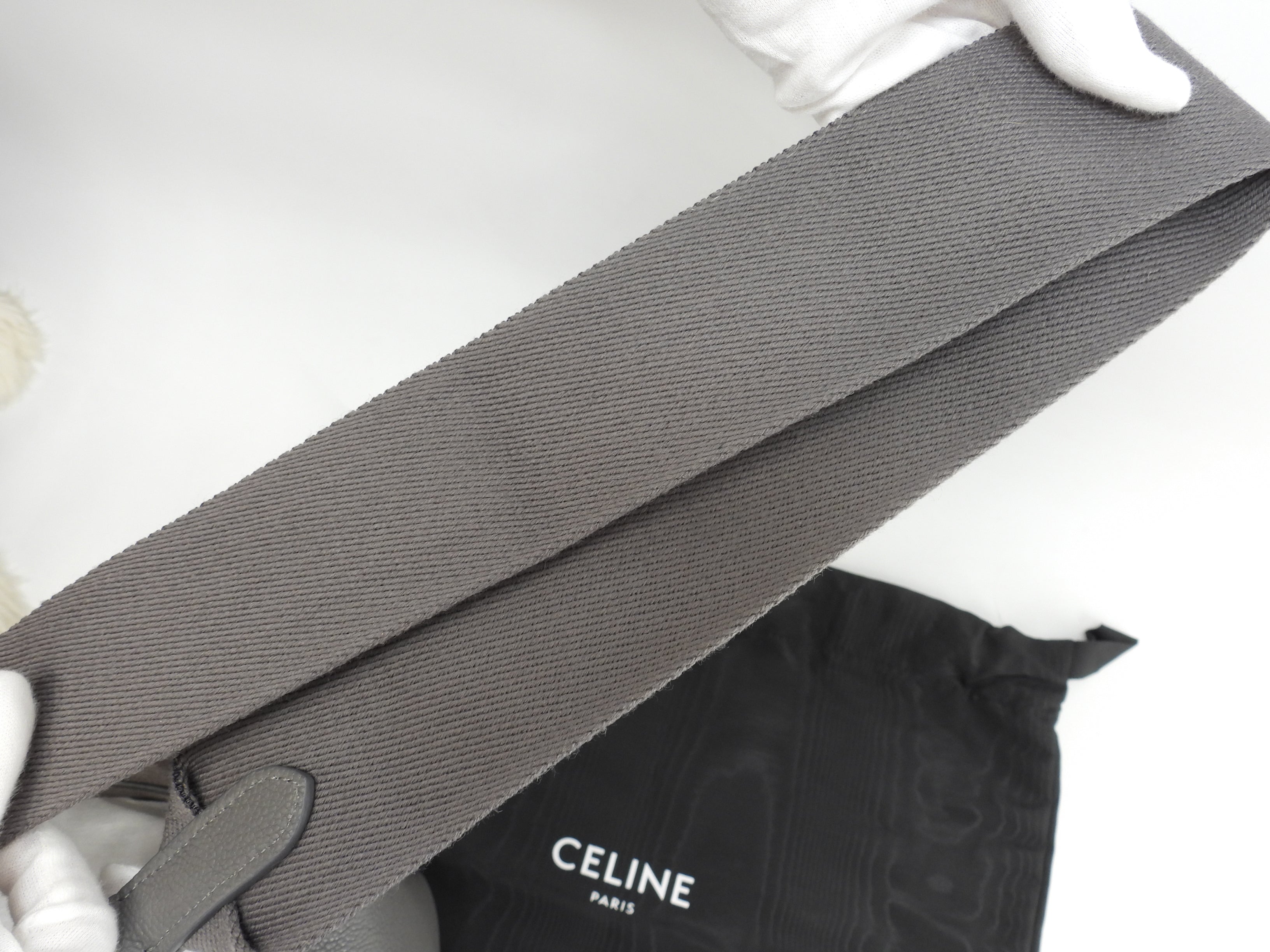 Celine Sangle Bucket Small in pelle grigia, borsa a spalla, mai usata @U-AN-5201