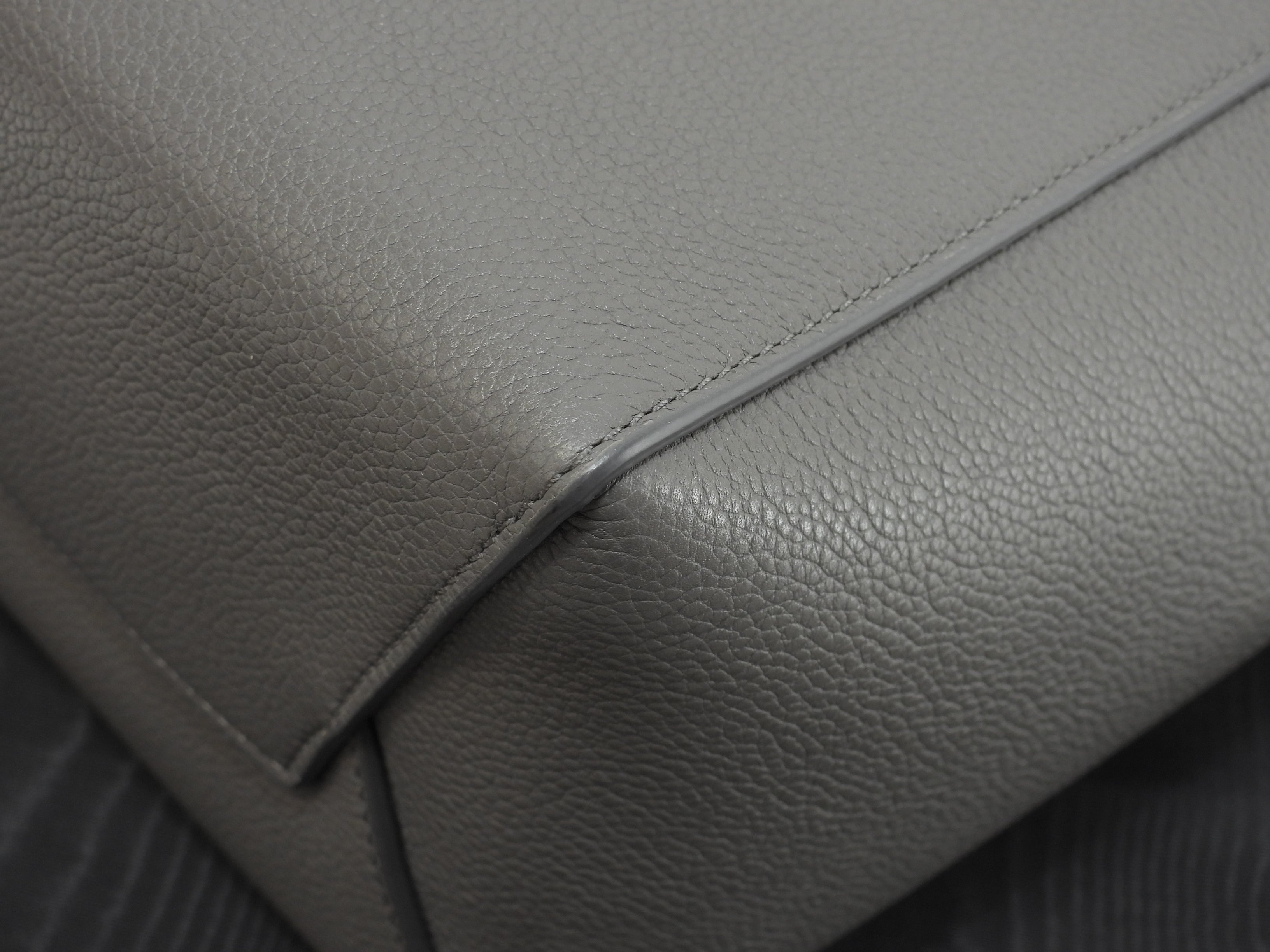Celine Sangle Bucket Small in pelle grigia, borsa a spalla, mai usata @U-AN-5201