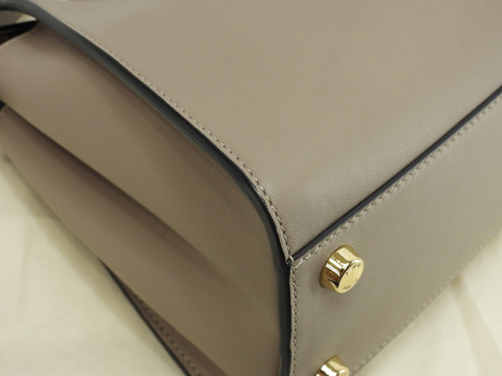 FENDI Peekaboo Mini Essential in pelle grigia, pochette, borsa a mano, in condizioni eccellenti@2