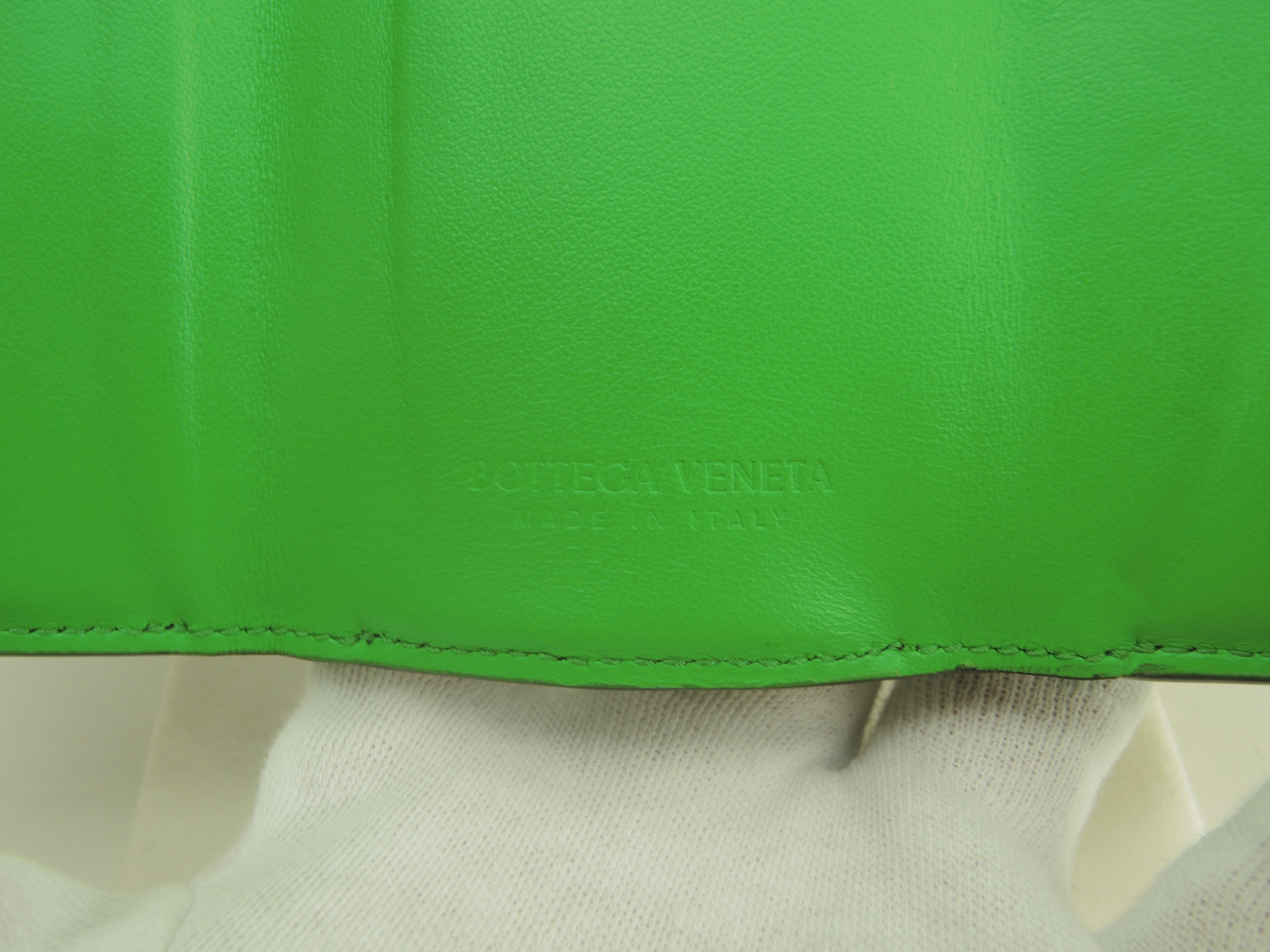 Bottega Veneta Mini Portafoglio Intrecciato Pelle Nera Verde Compatto@P02788512J