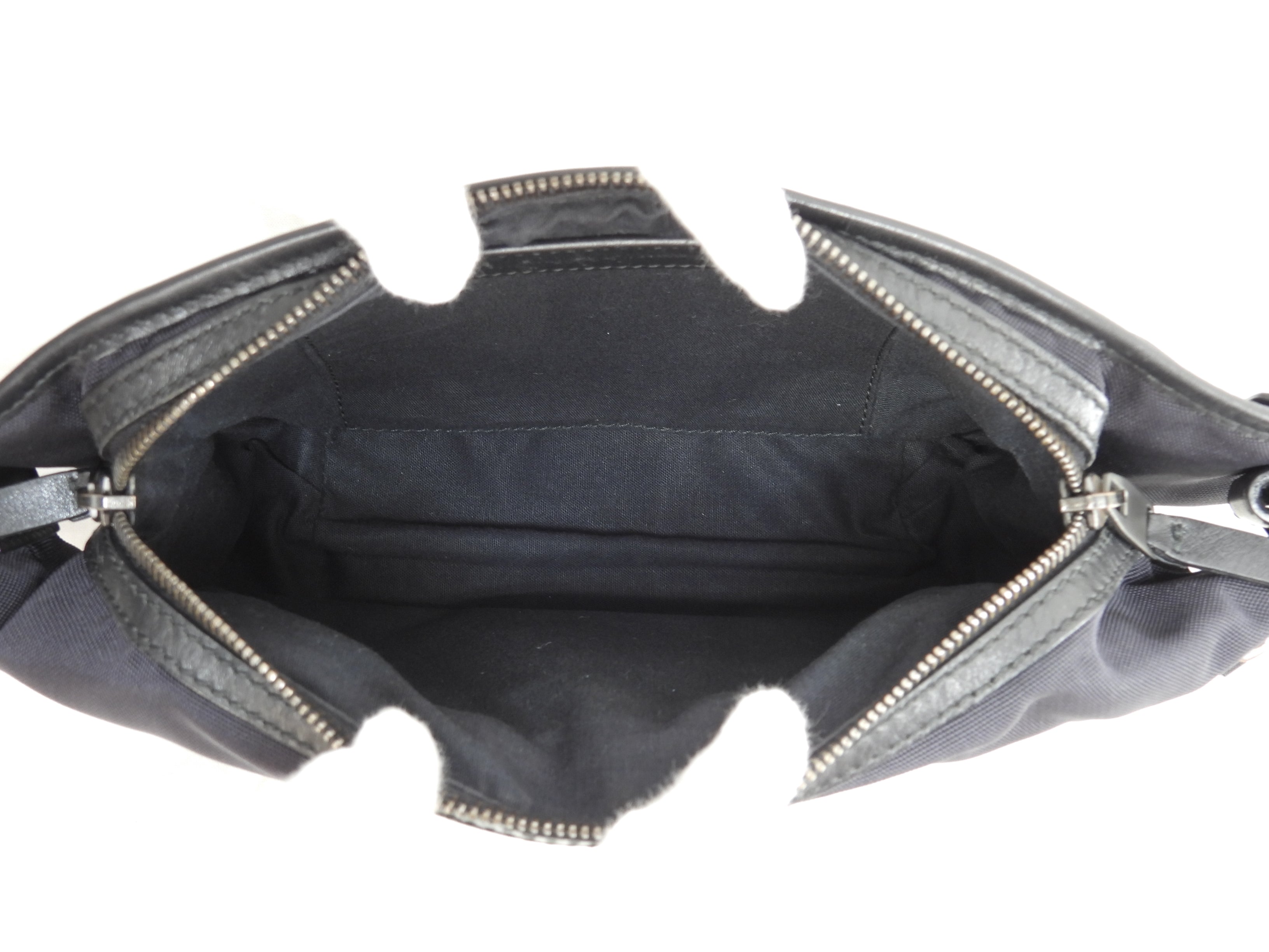 Balenciaga Marsupio Explorer nylon nero con logo bianco @ 7