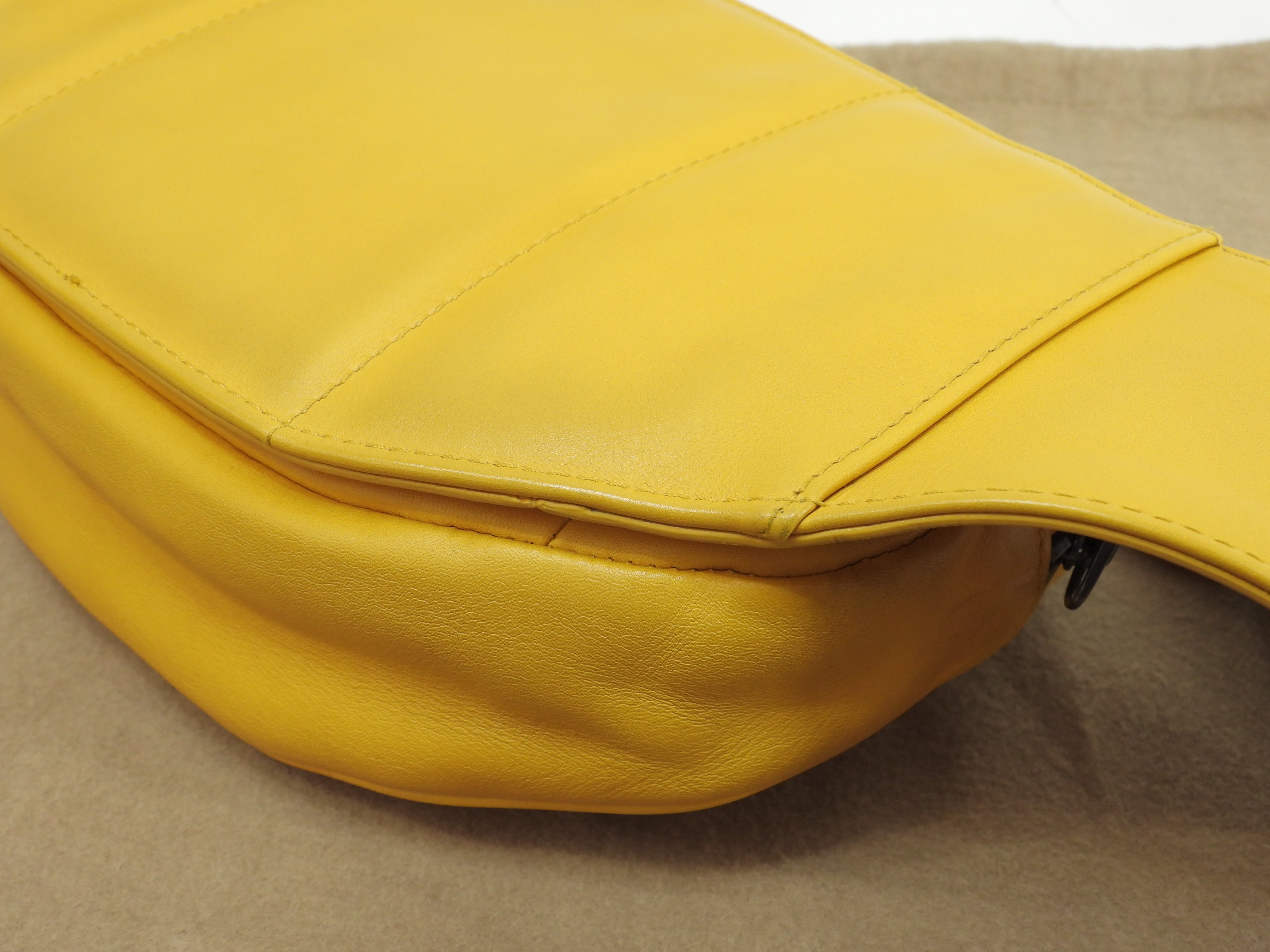 Bottega Veneta marsupio Intrecciato pelle gialla, marsupio in ottime condizioni @B07266625S